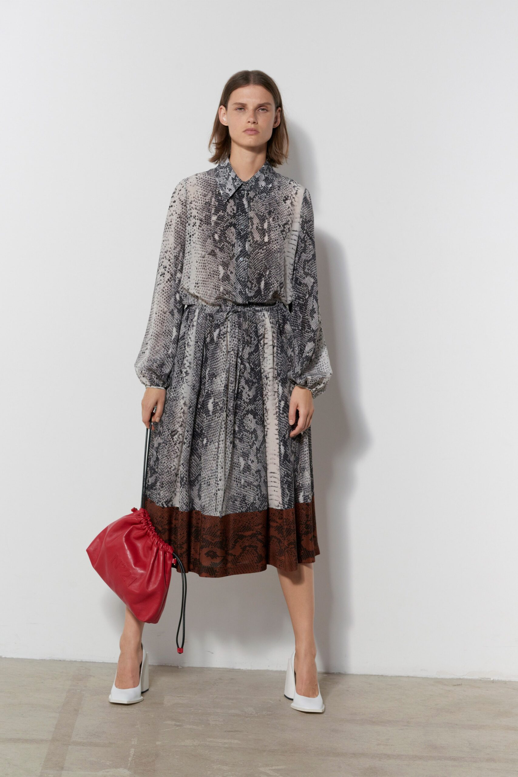 No. 21 Resort 20 Look 29