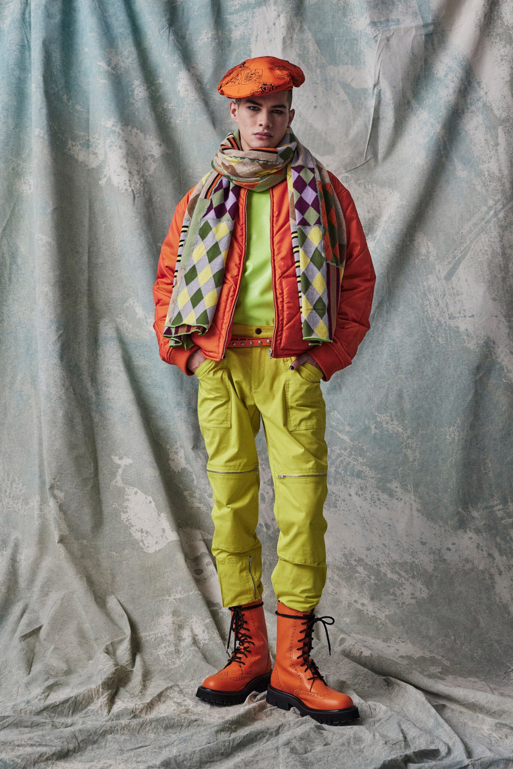Moschino F/W 23 Look 32