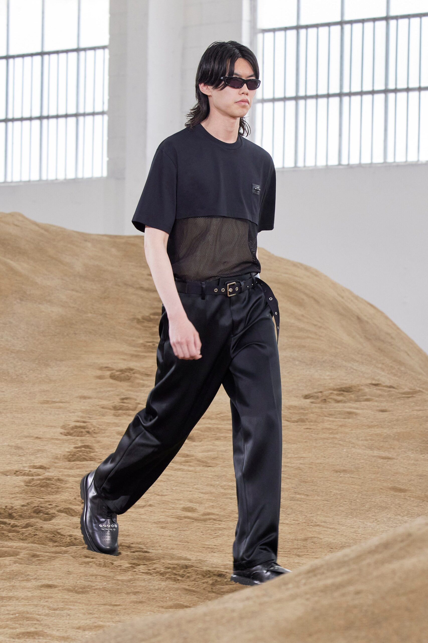 Neil Barrett S/S 23 Menswear Look 32