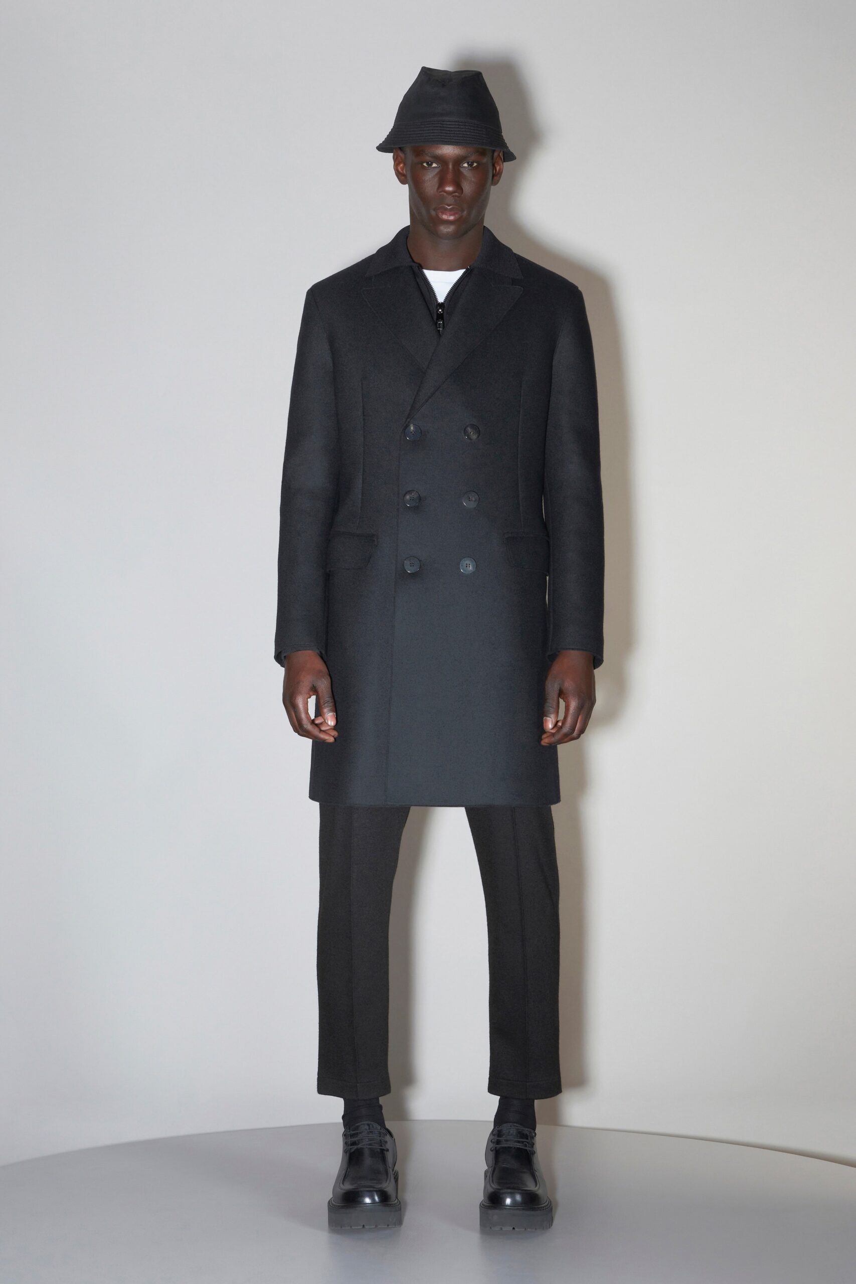 Neil Barrett F/W 21 Menswear Look 33