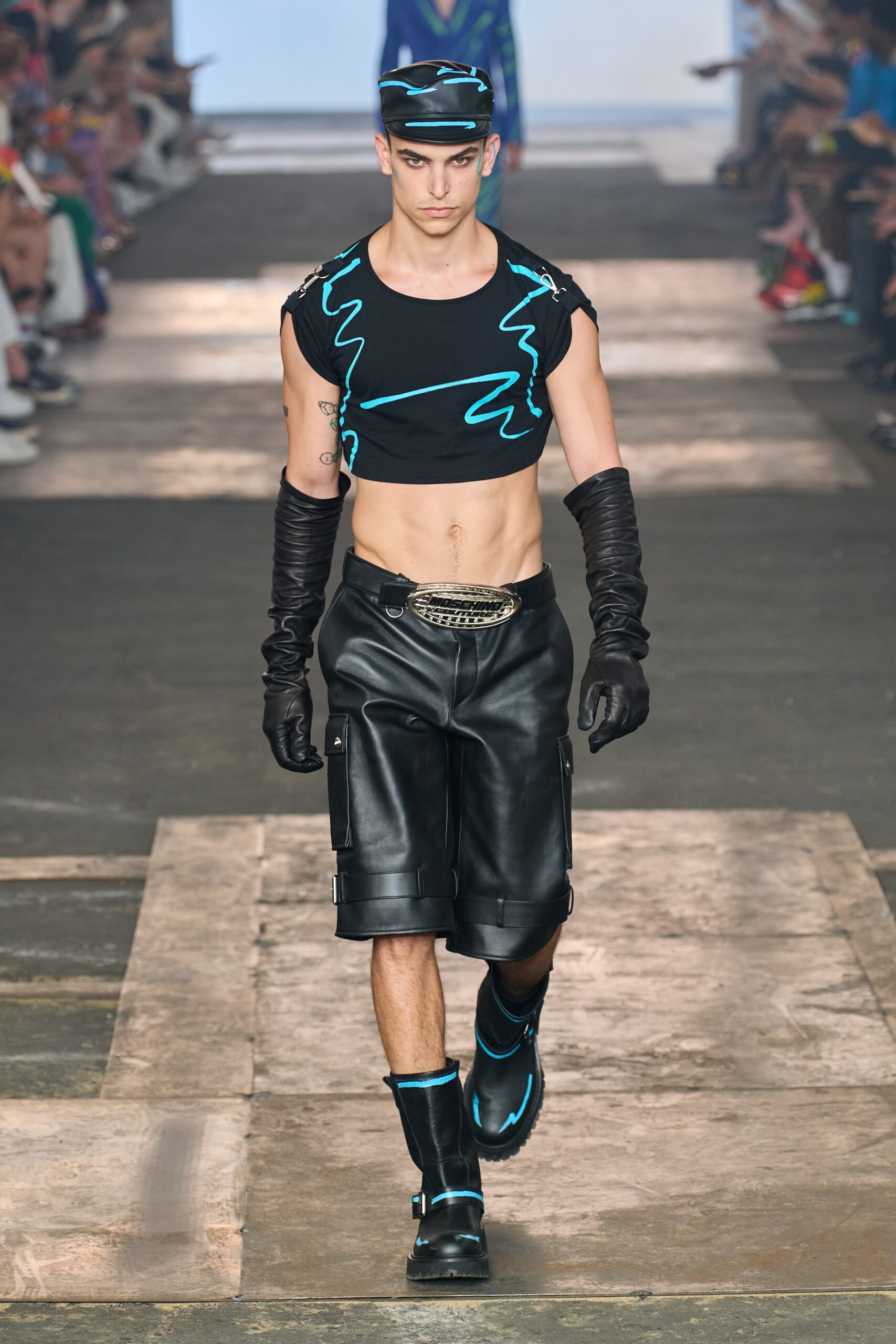 Moschino S/S 23 Menswear Look 33