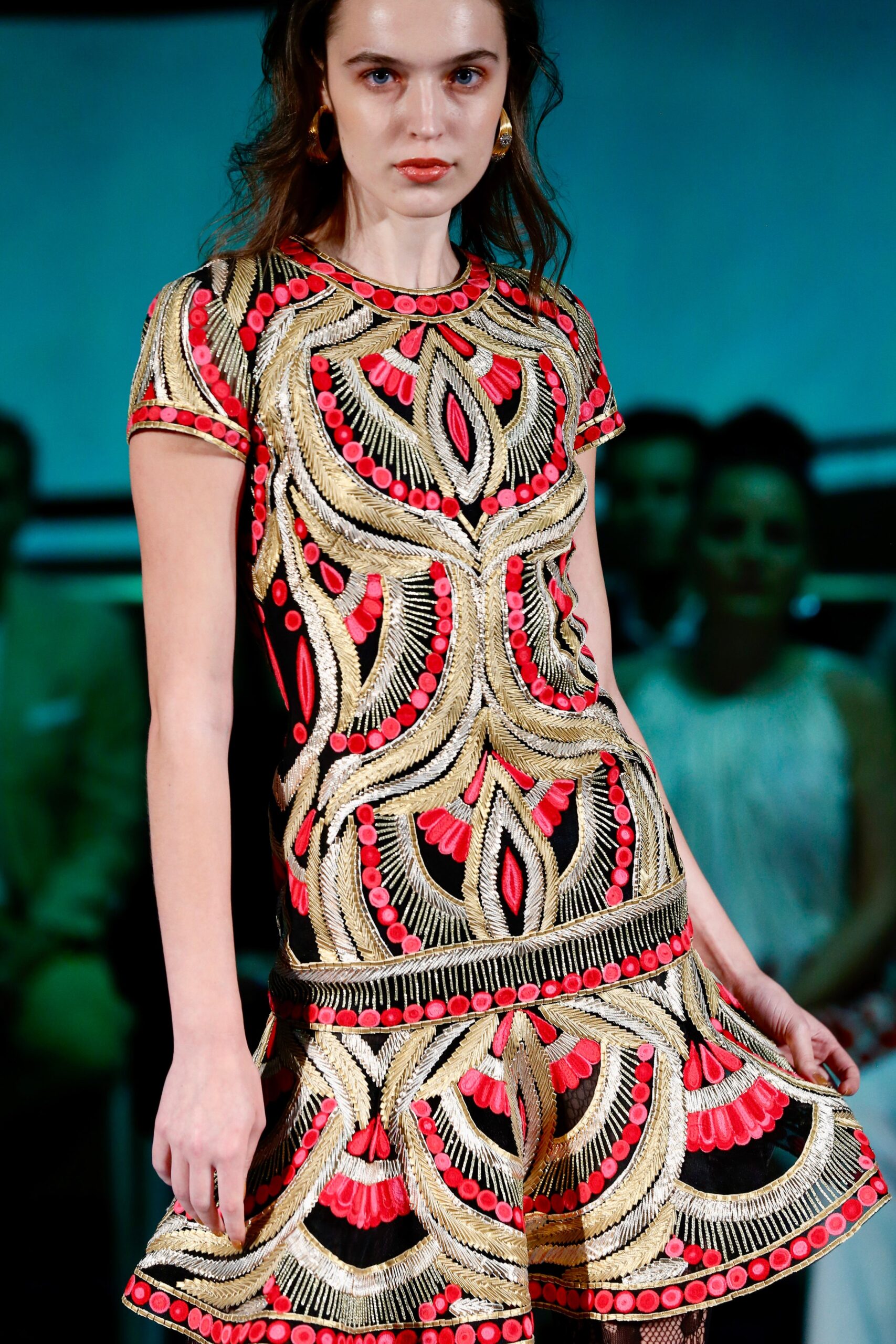 Naeem Khan Resort 23 Look 34