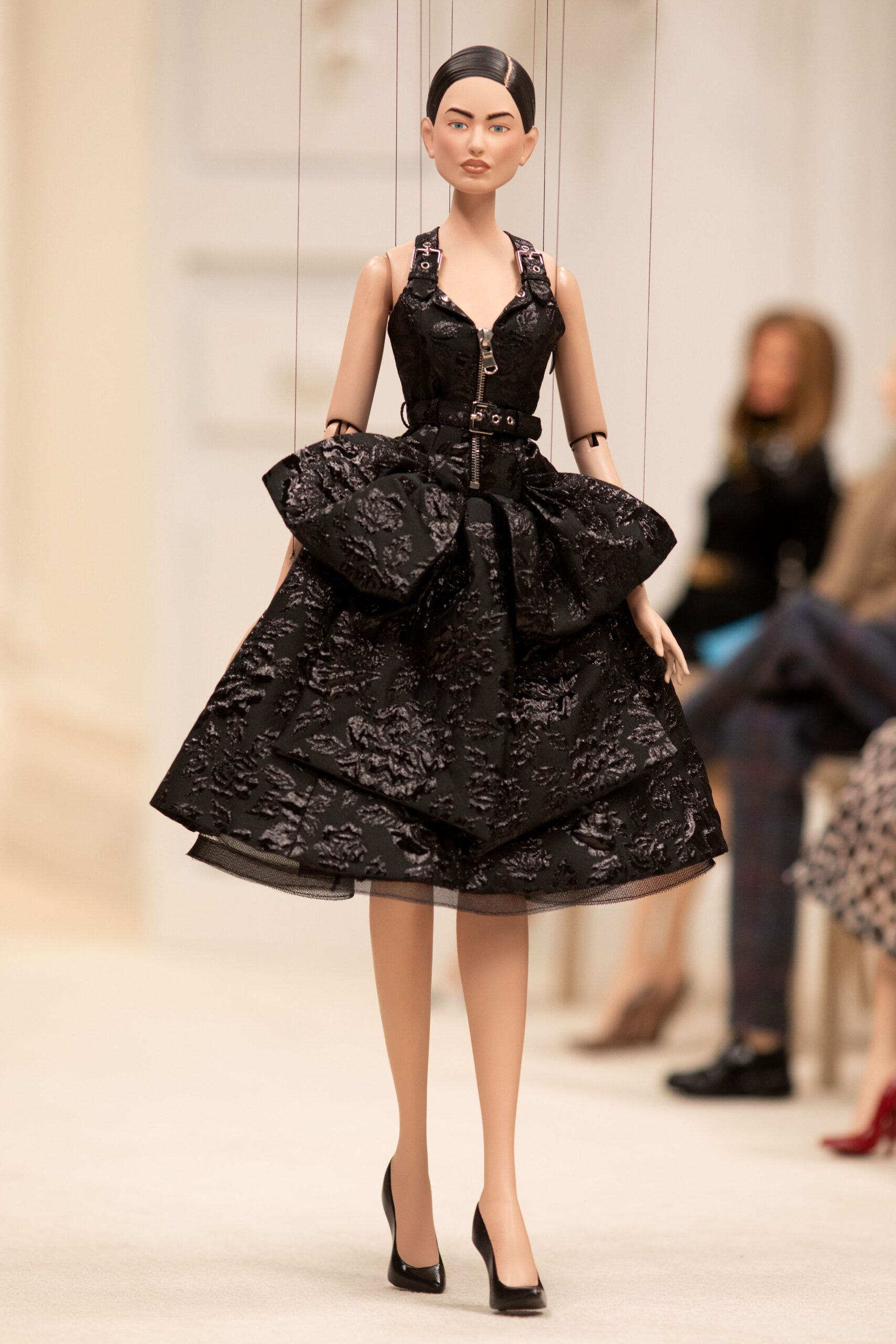 Moschino S/S 21 Look 35