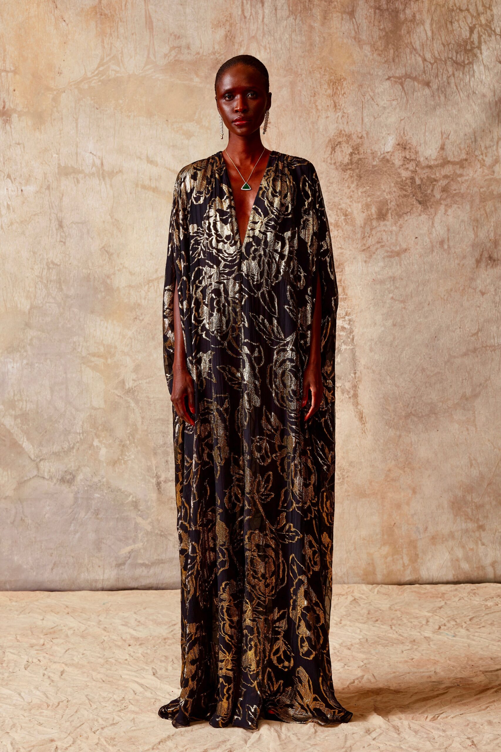 Naeem Khan F/W 22 Look 35