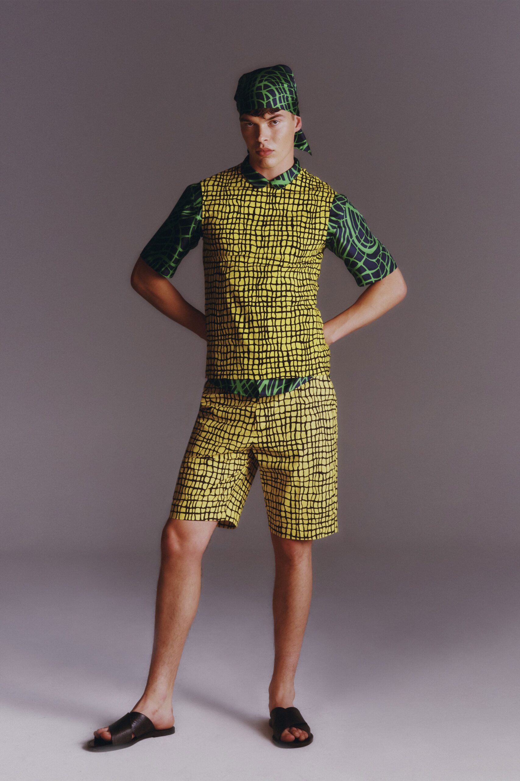 Moschino Resort 23 Look 35