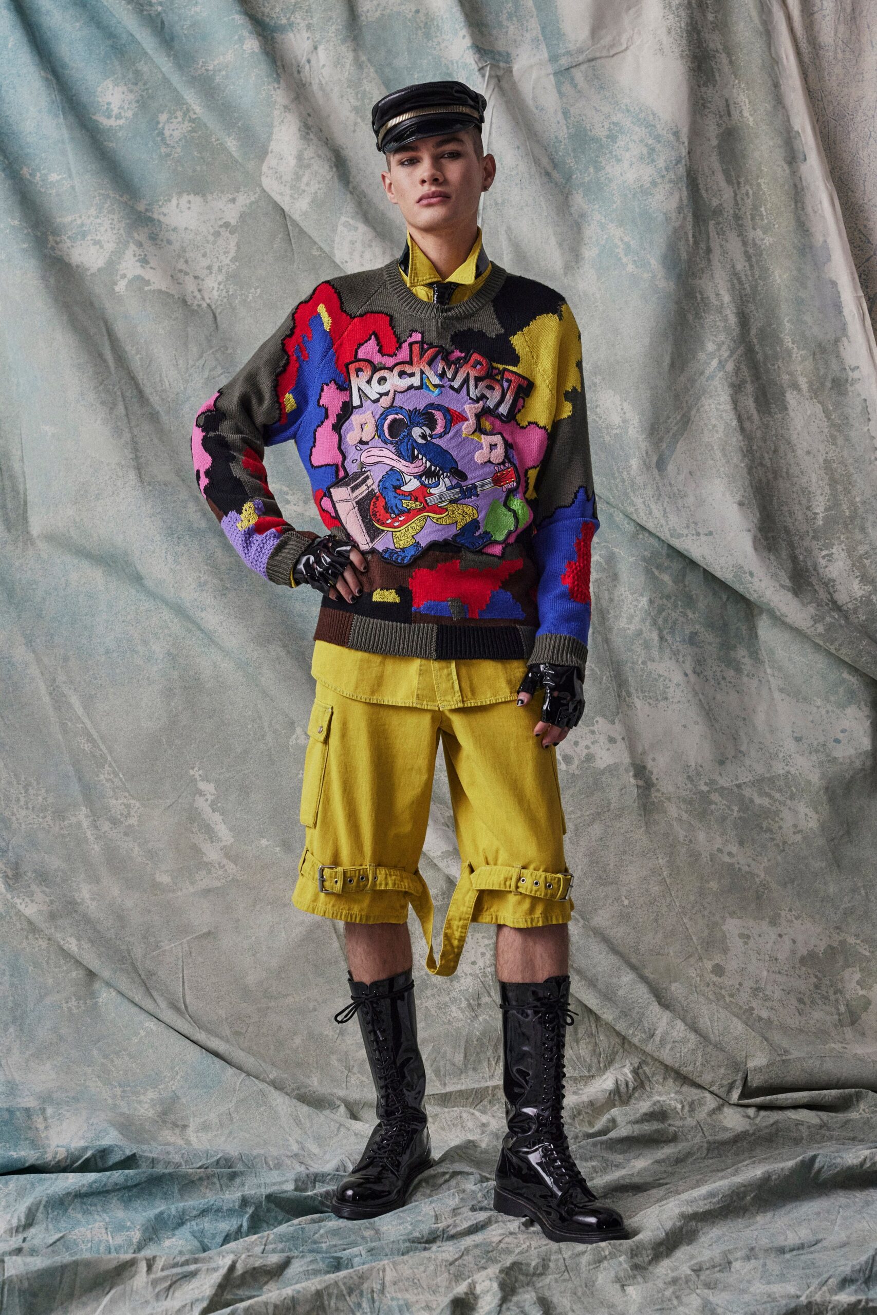 Moschino F/W 23 Look 35