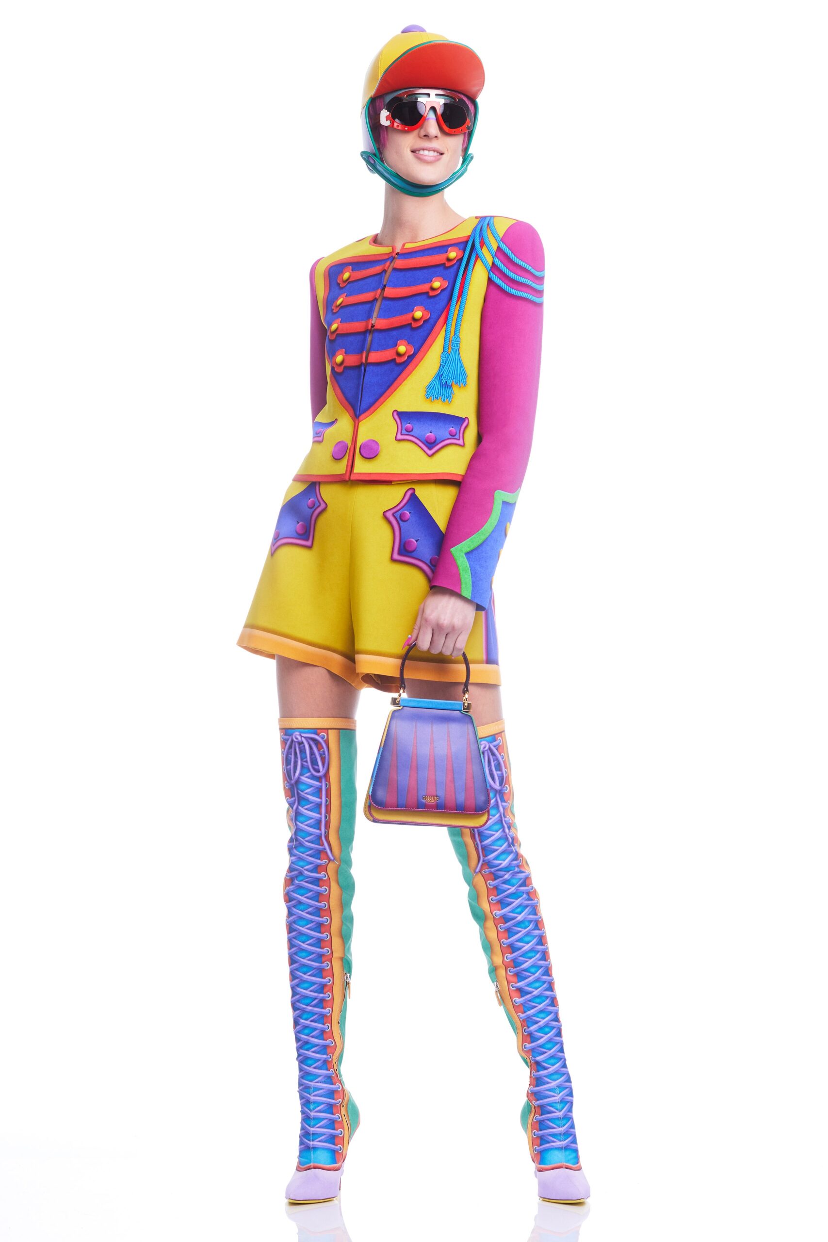Moschino F/W 22 Look 36