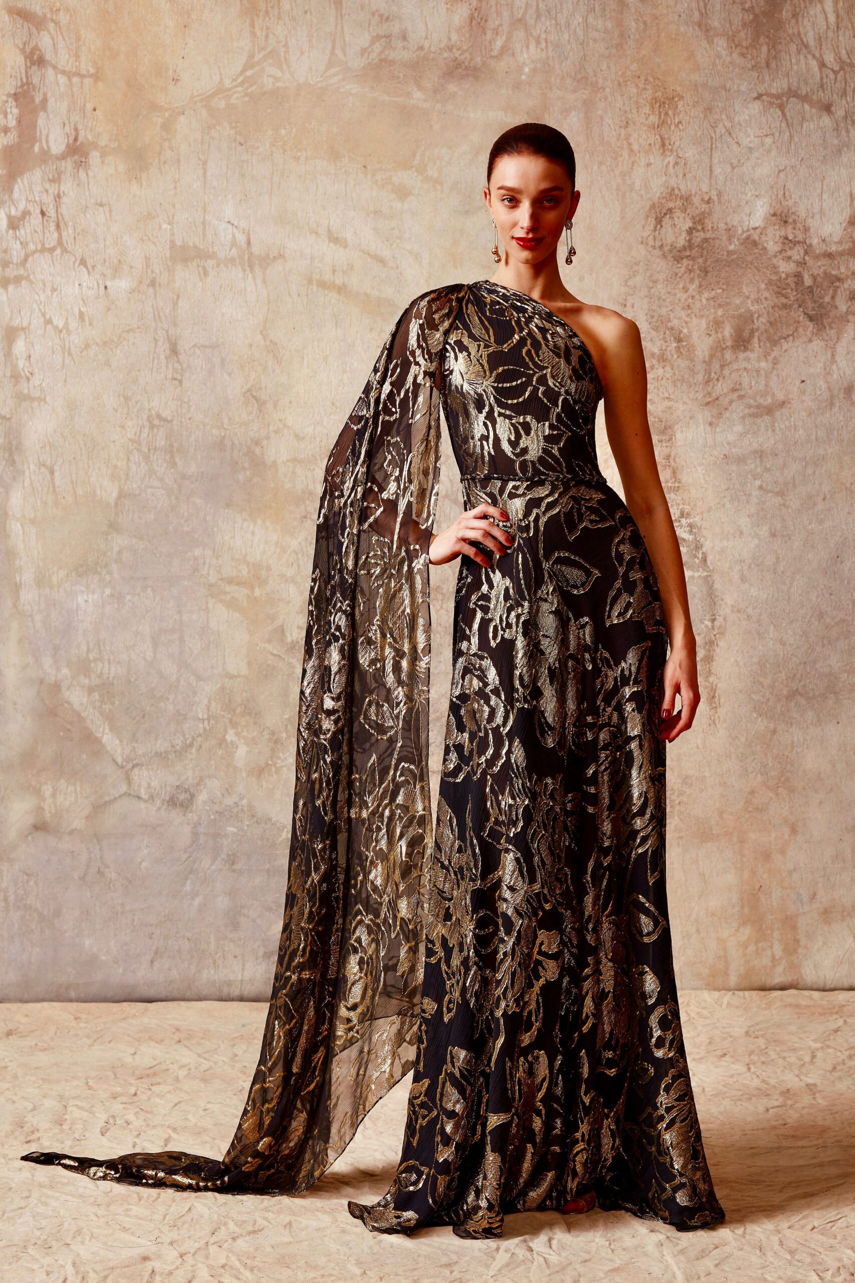 Naeem Khan F/W 22 Look 36