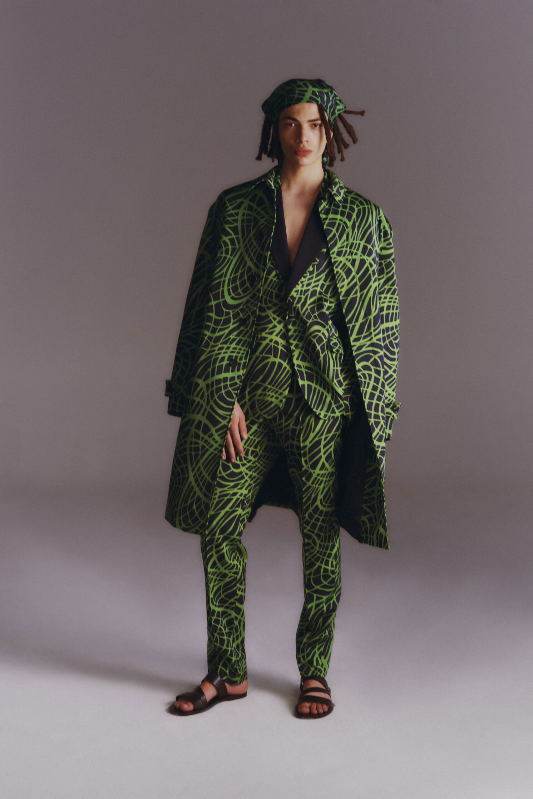 Moschino Resort 23 Look 36