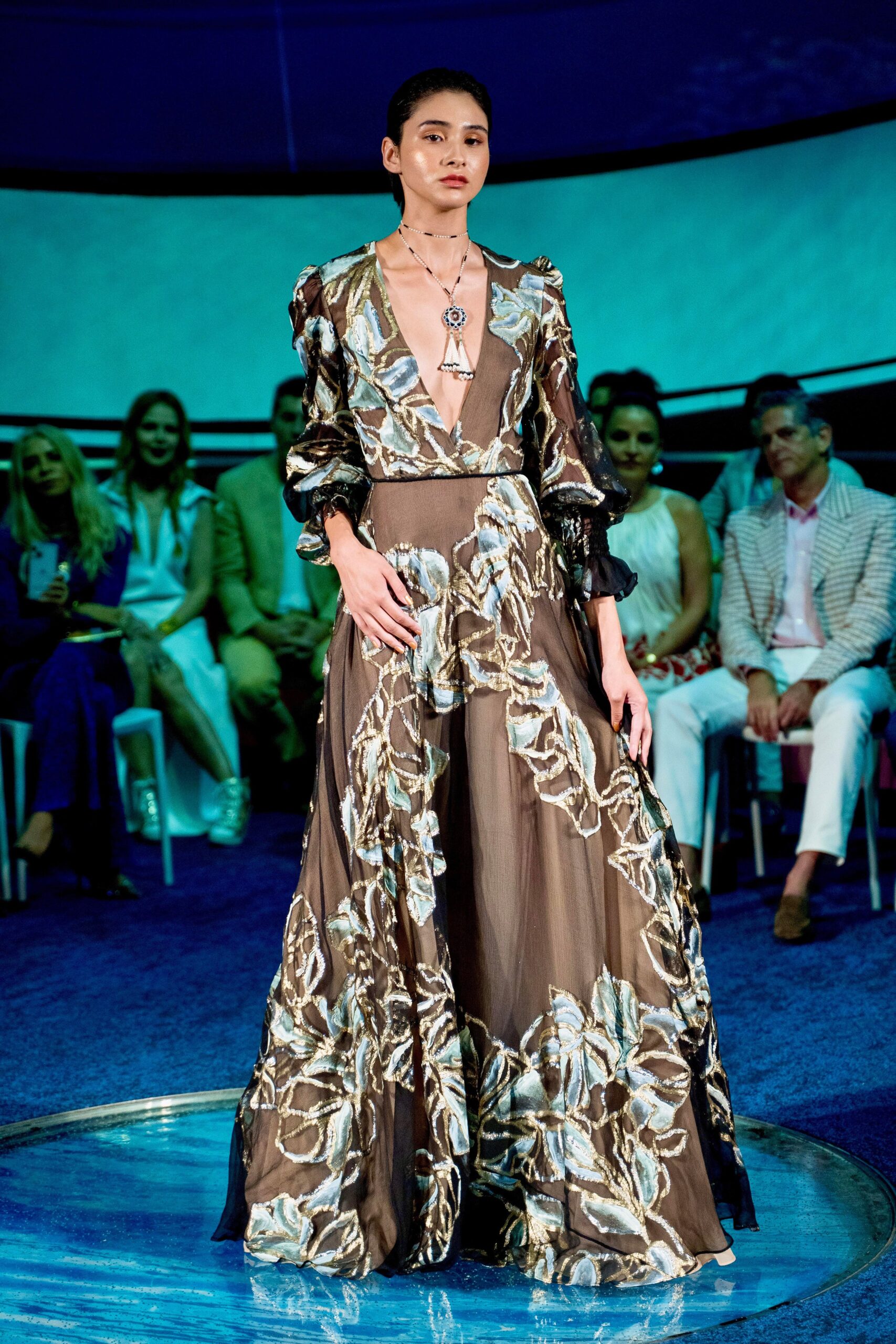 Naeem Khan Resort 23 Look 36
