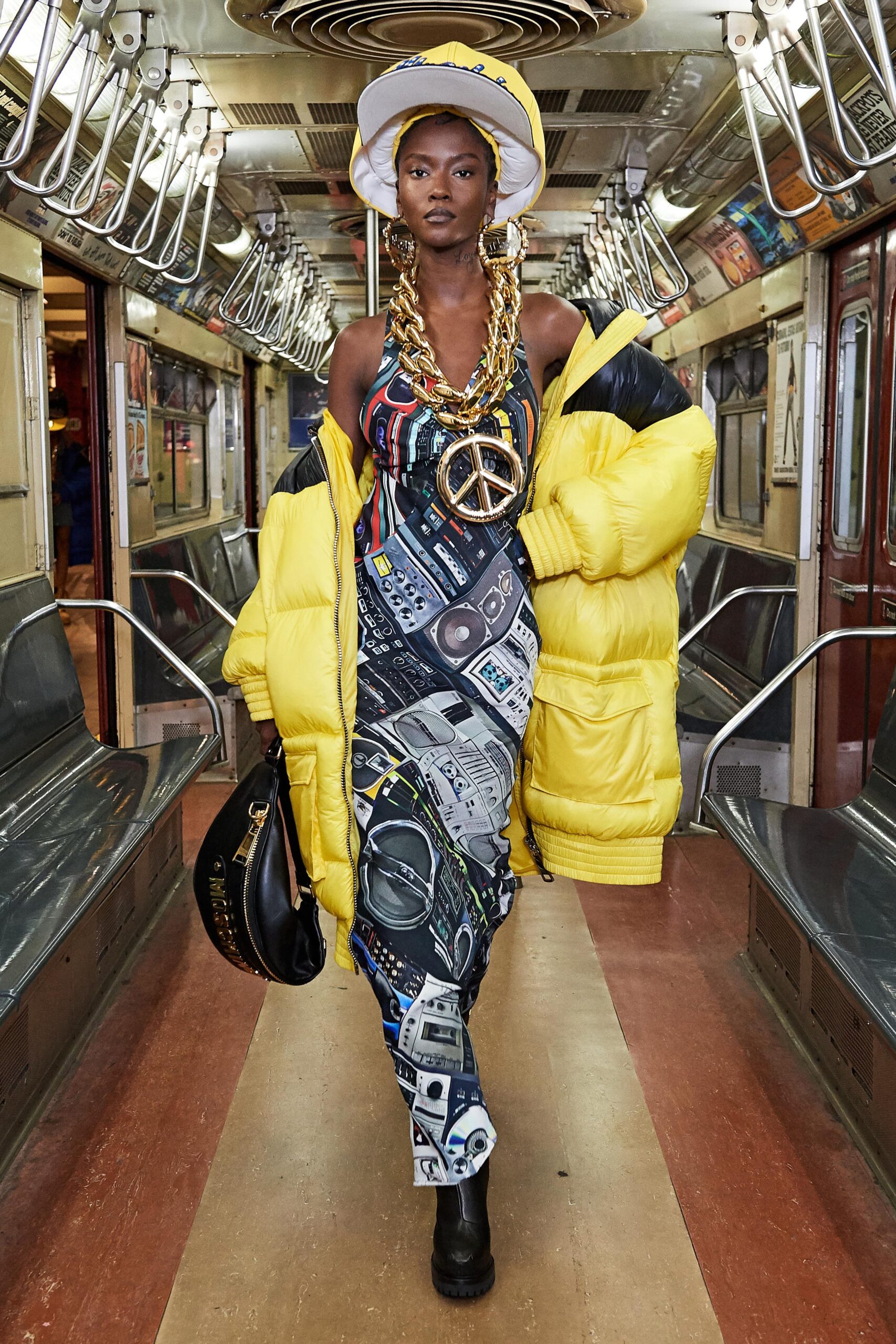 Moschino F/W 20 Menswear Look 38