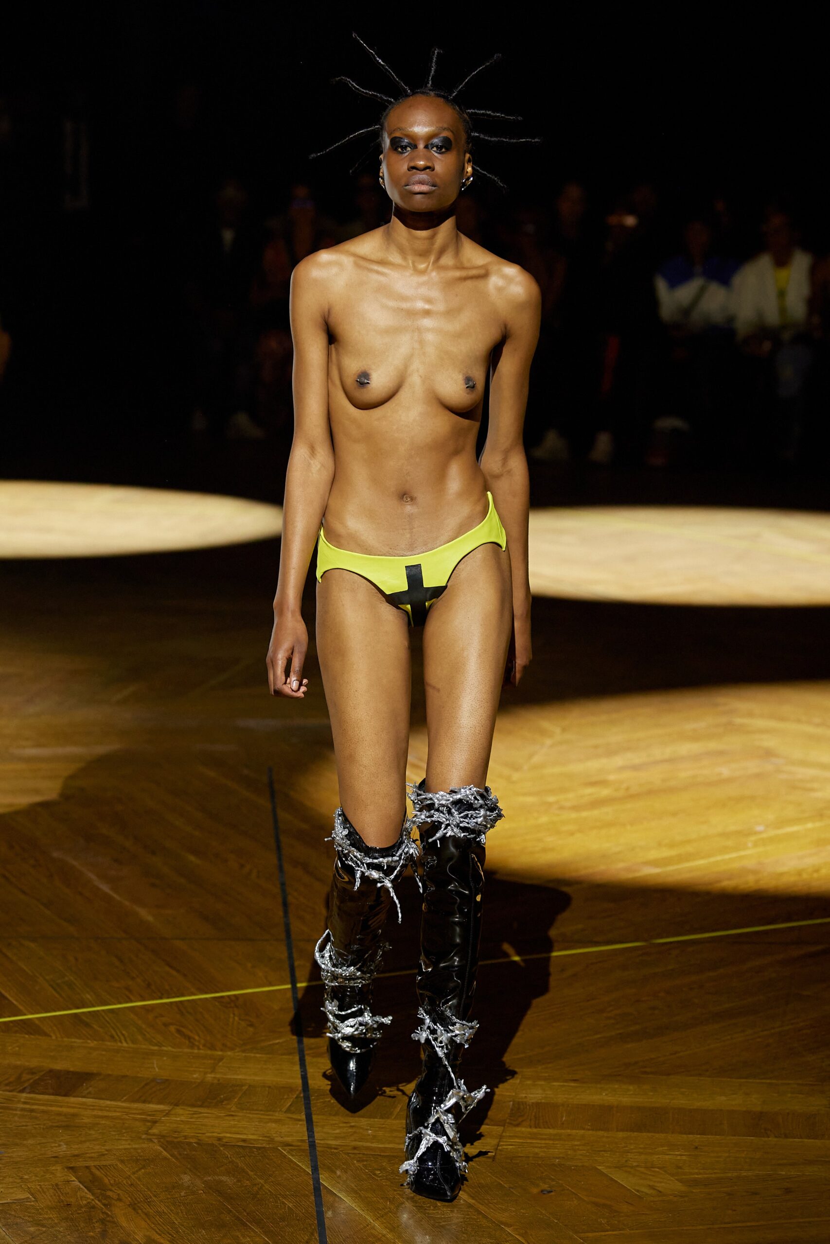 Mowalola S/S 23 Look 38