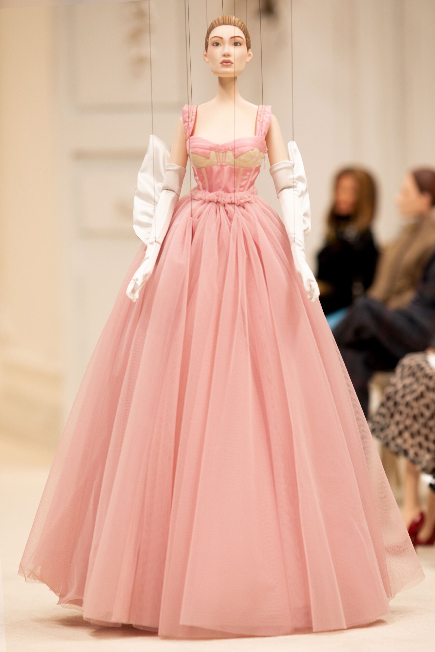 Moschino S/S 21 Look 39