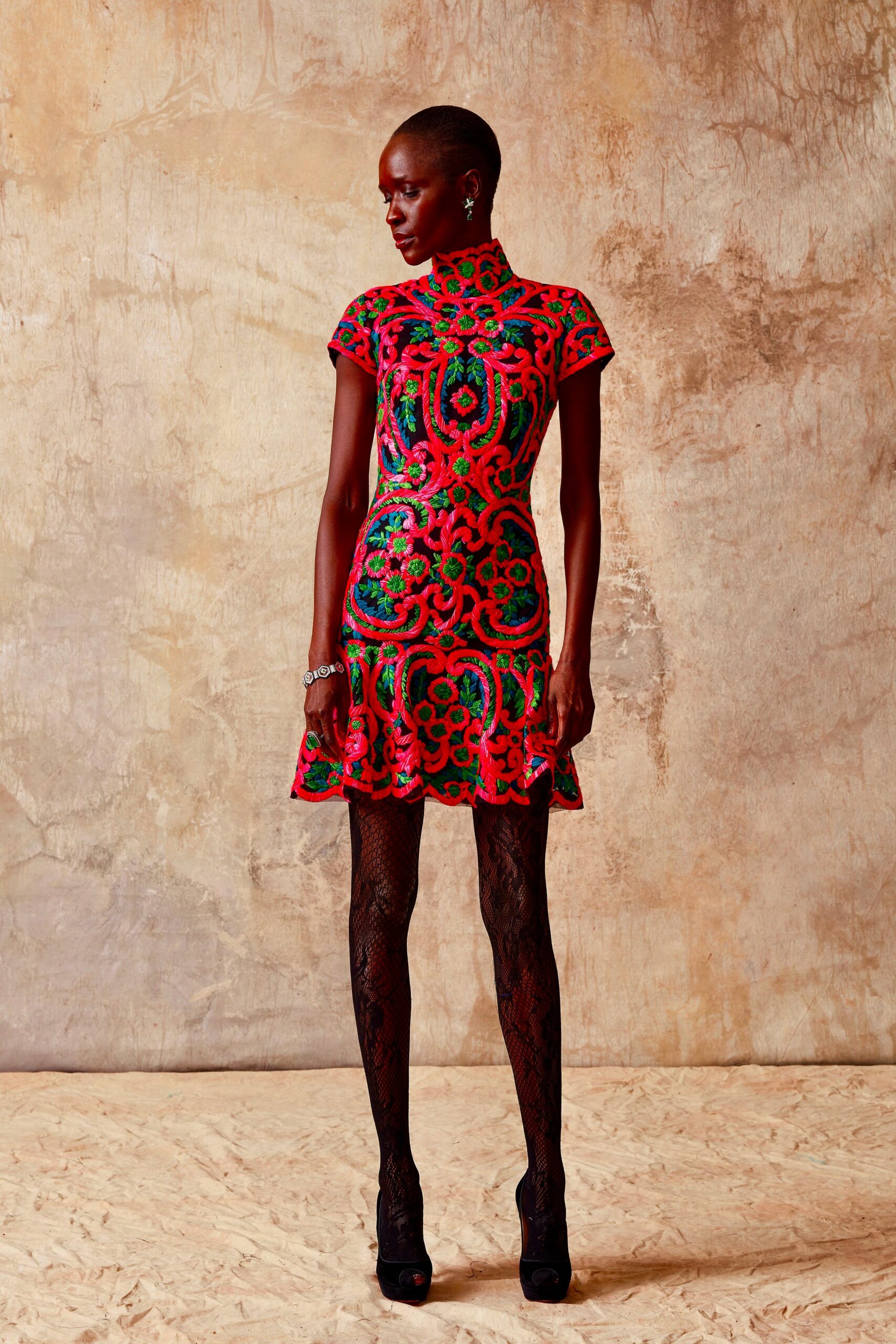 Naeem Khan F/W 22 Look 40