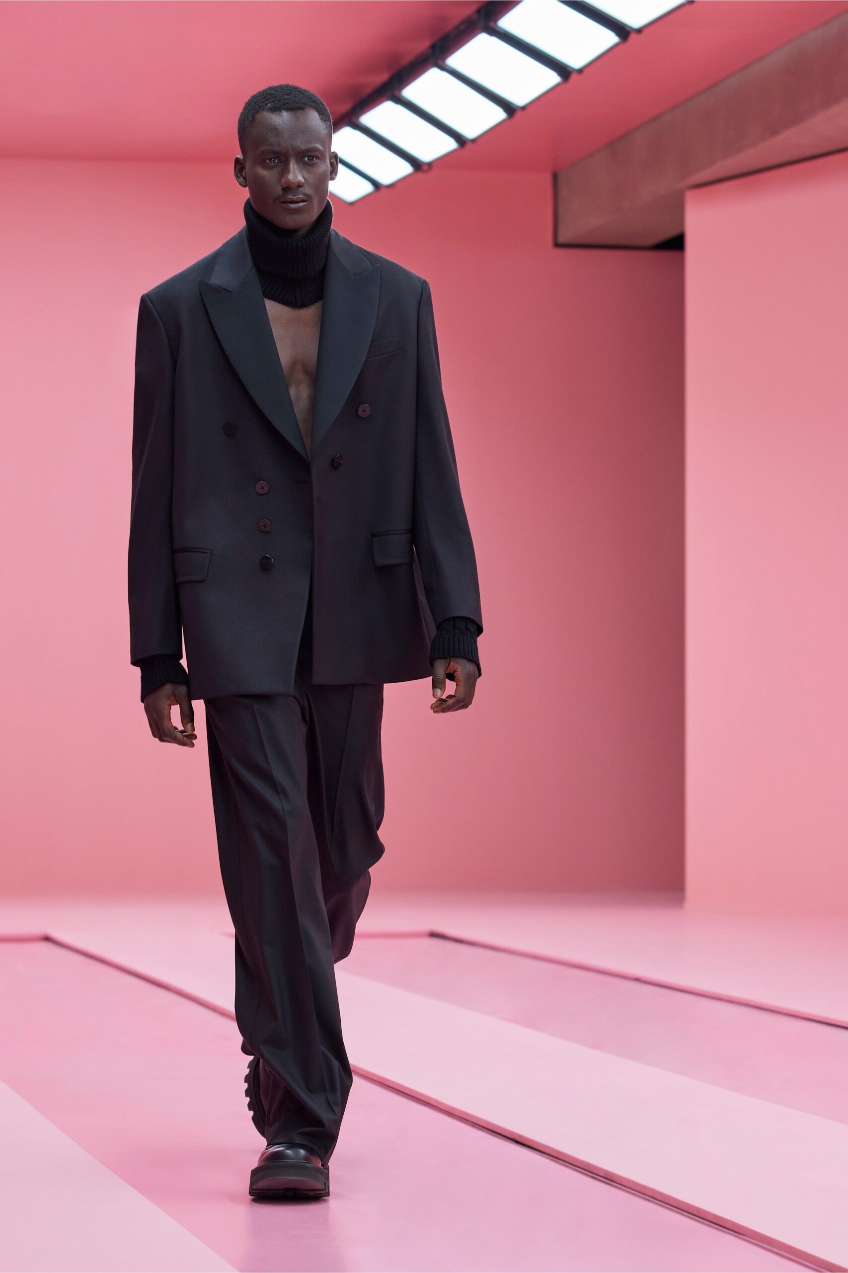 Neil Barrett F/W 22 Menswear Look 41