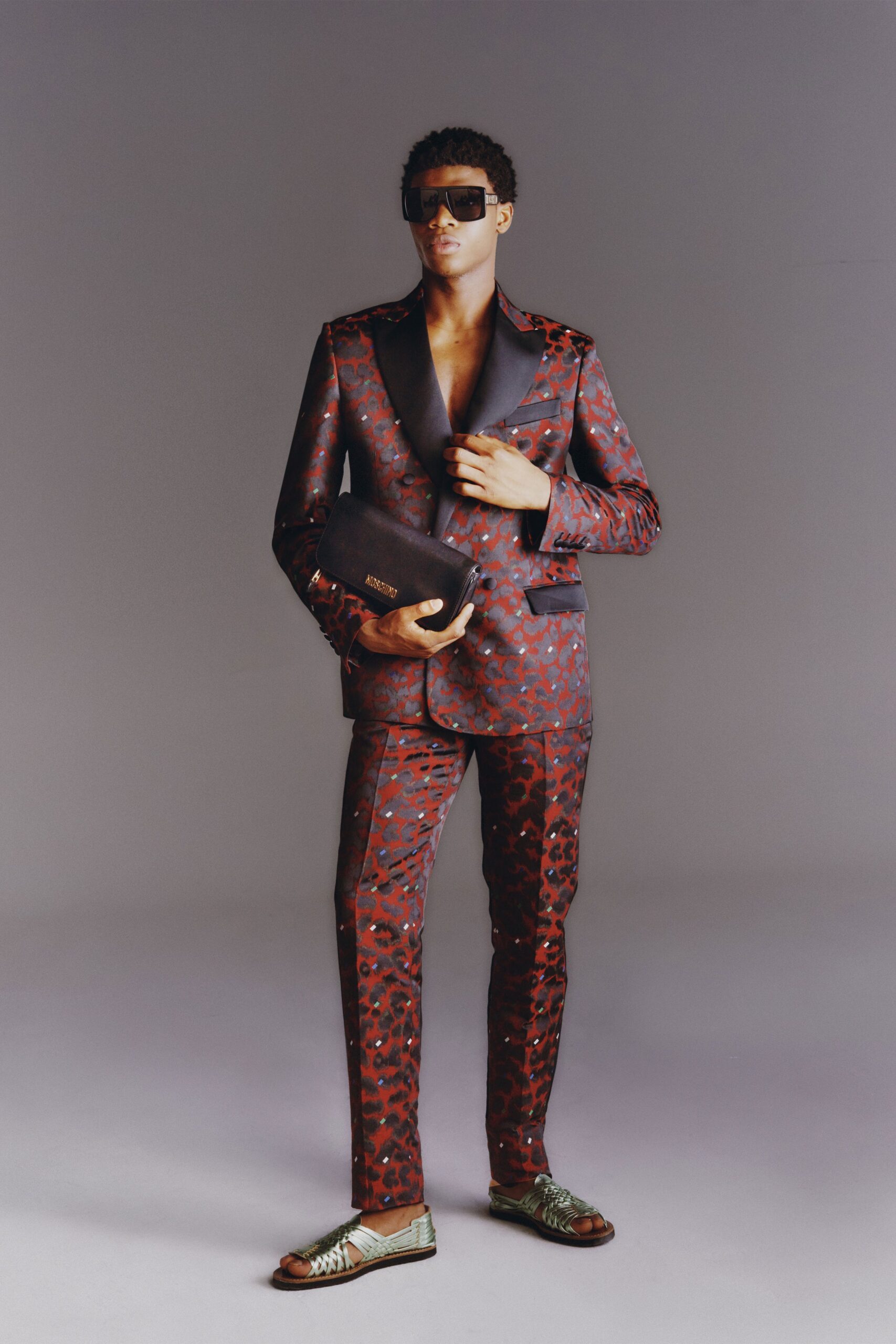 Moschino Resort 23 Look 41