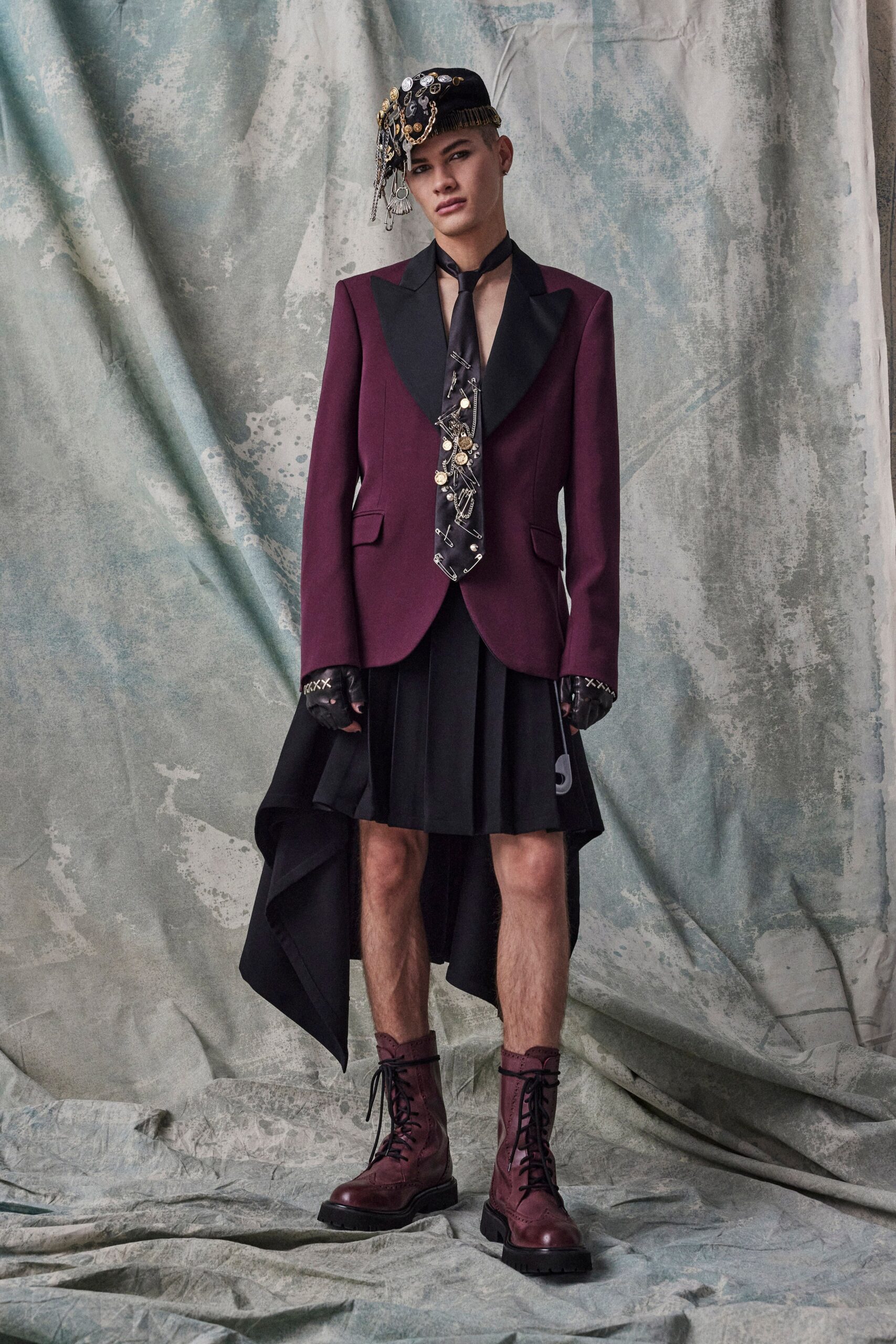 Moschino F/W 23 Look 41