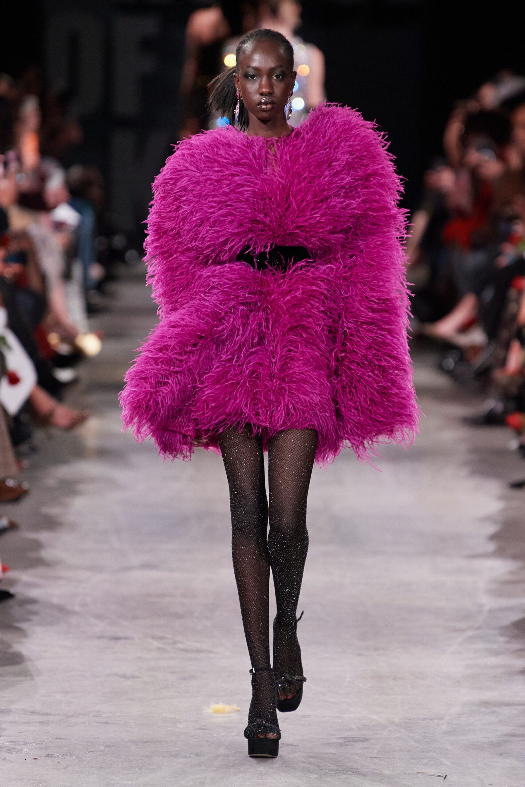 Naeem Khan F/W 23 Look 41