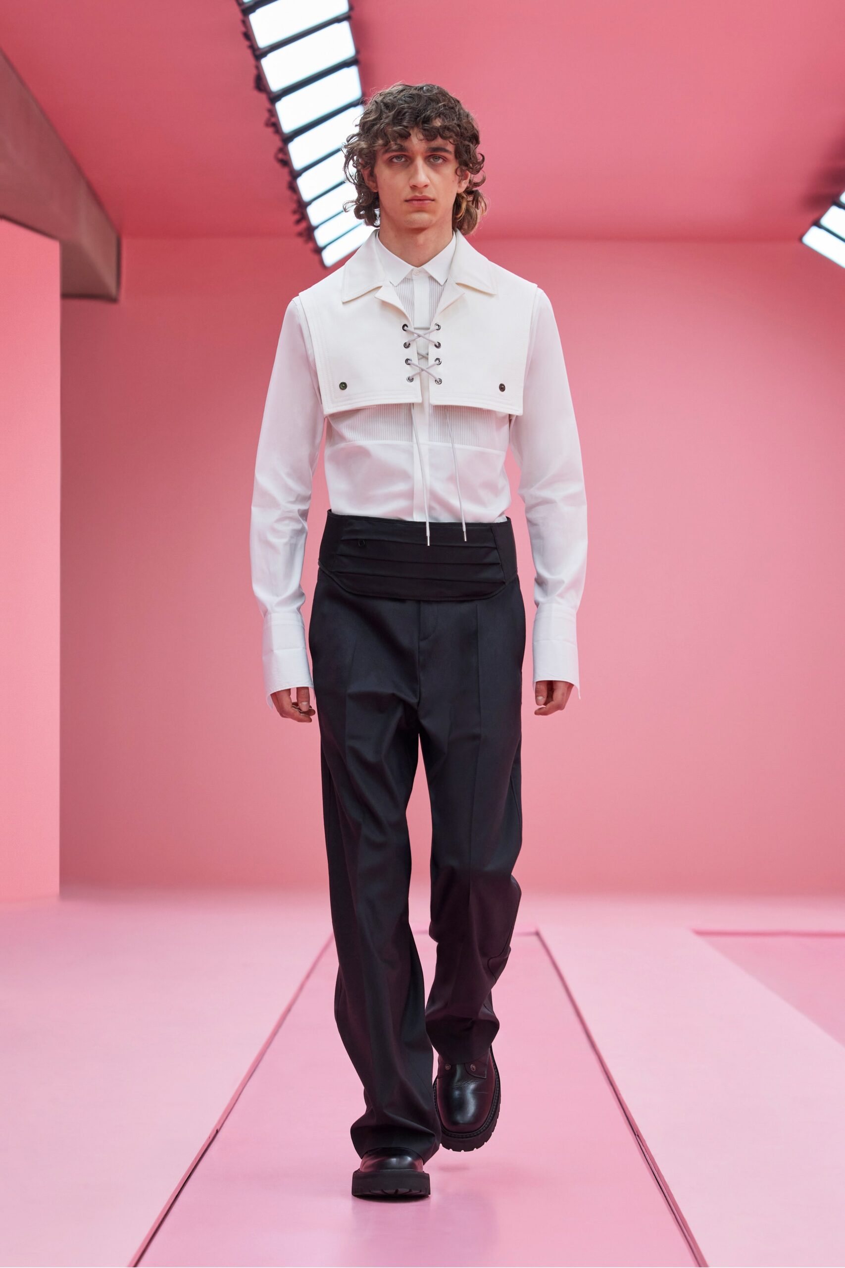 Neil Barrett F/W 22 Menswear Look 43