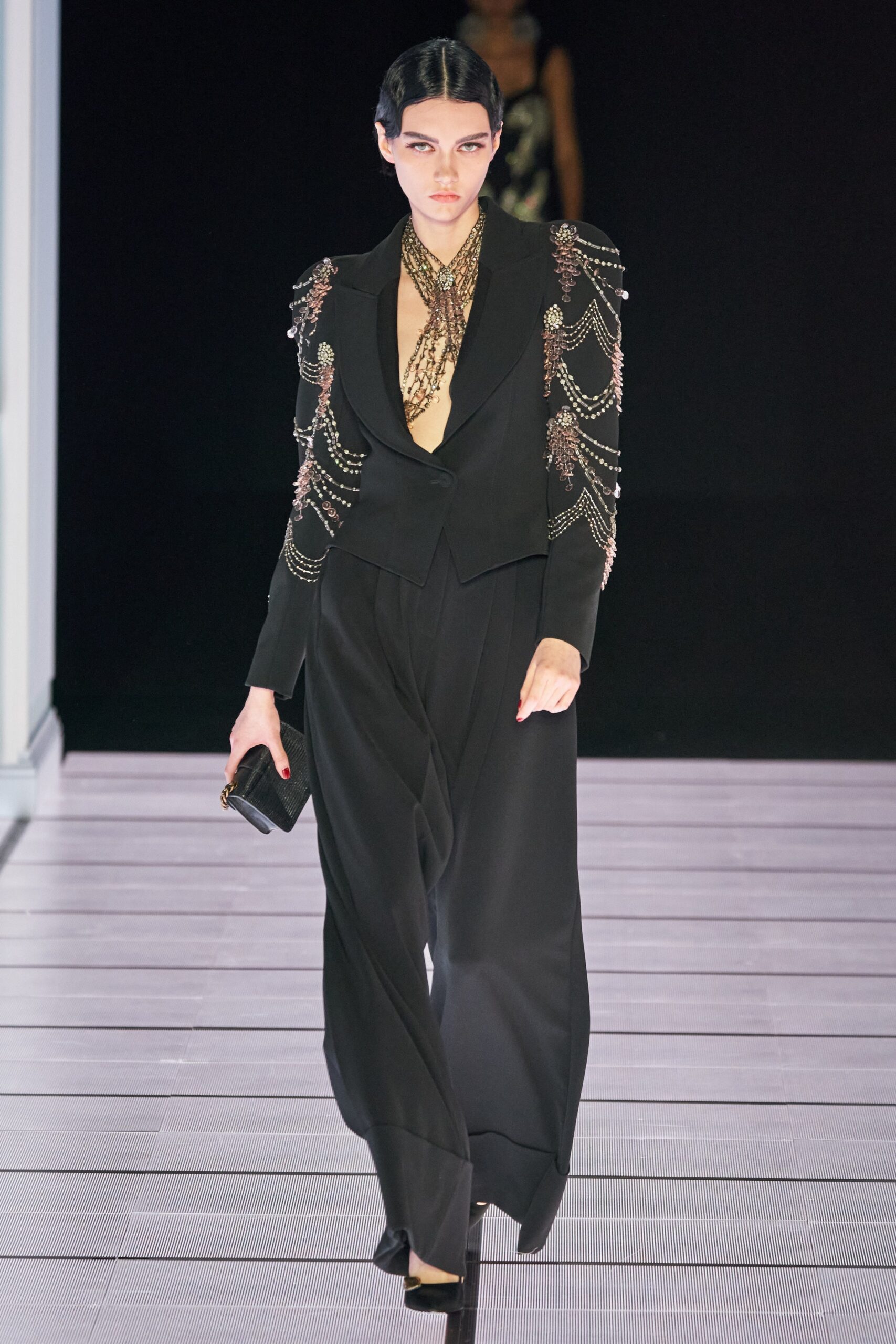 Moschino F/W 22 Look 43