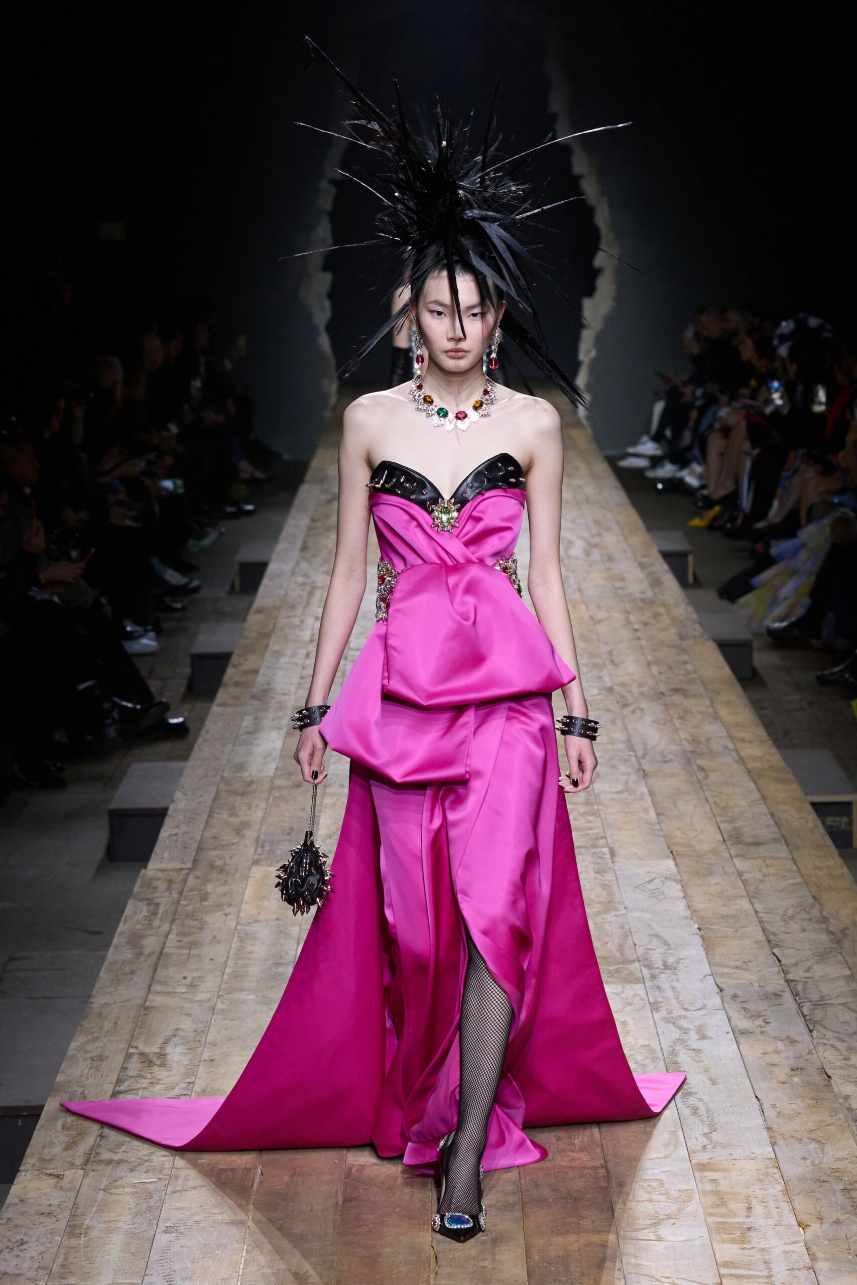 Moschino F/W 23 Look 44