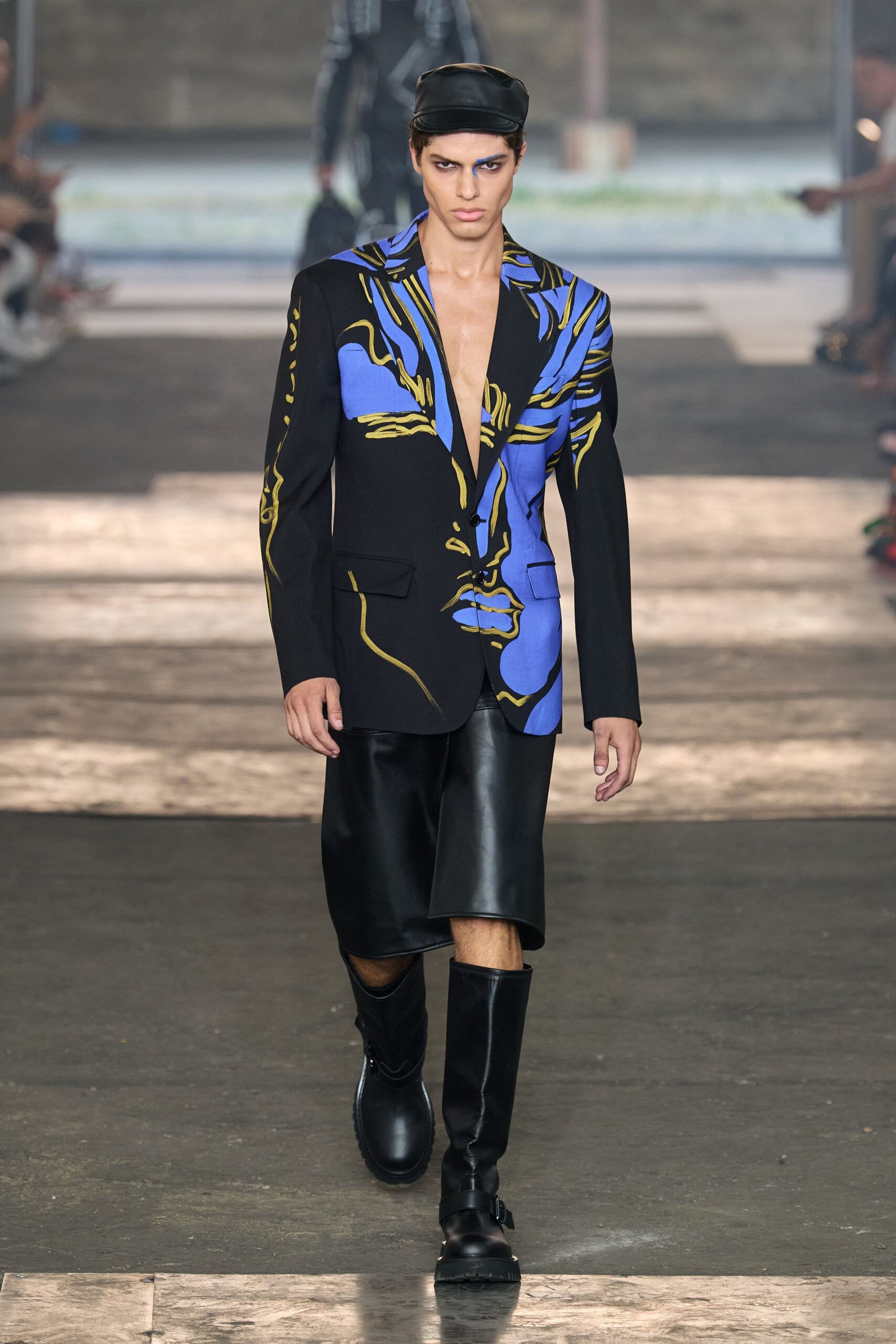 Moschino S/S 23 Menswear Look 44