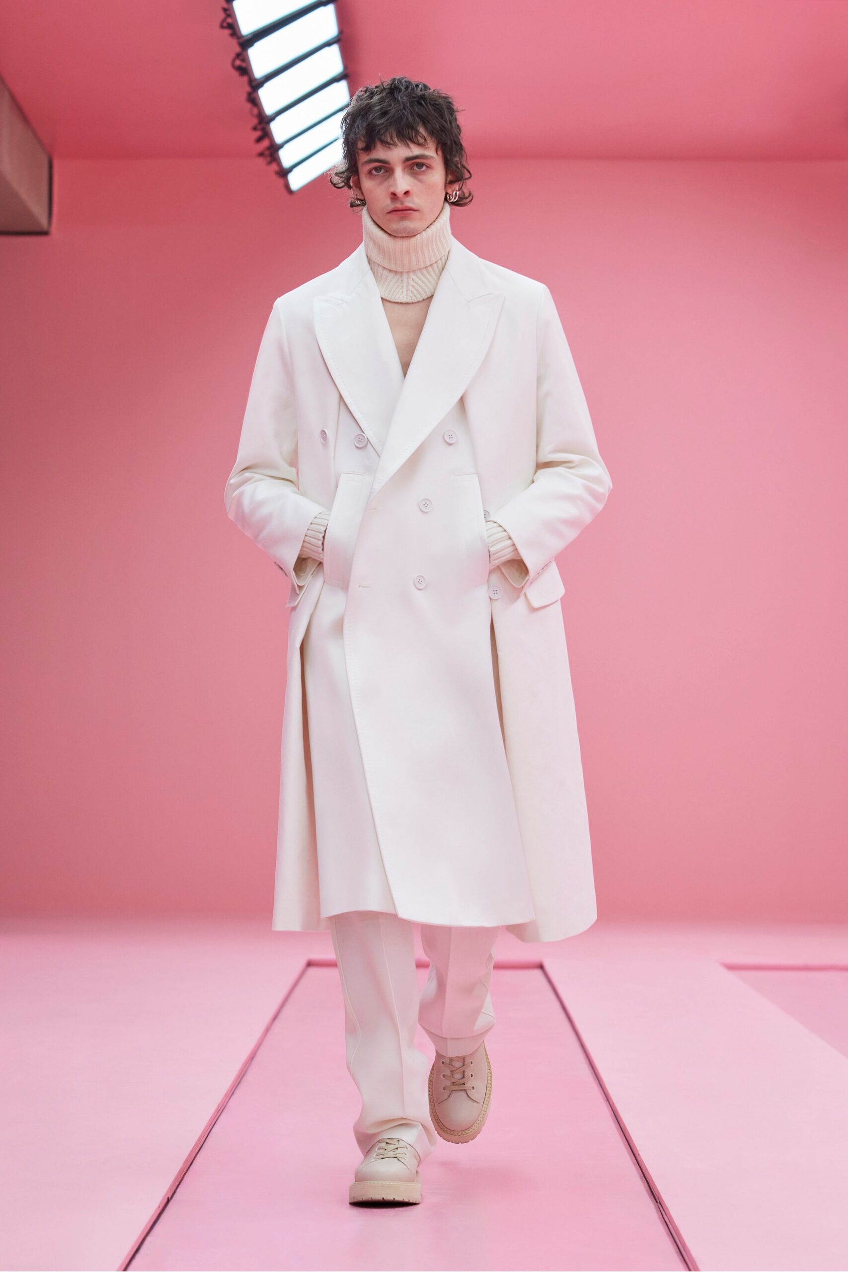 Neil Barrett F/W 22 Menswear Look 45
