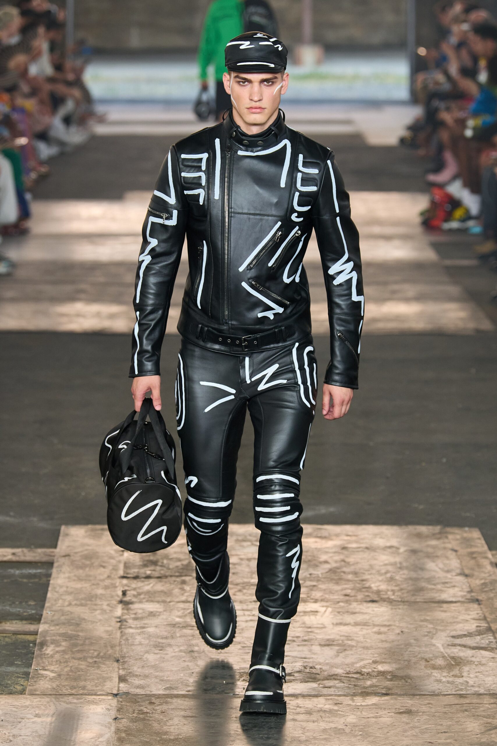Moschino S/S 23 Menswear Look 45