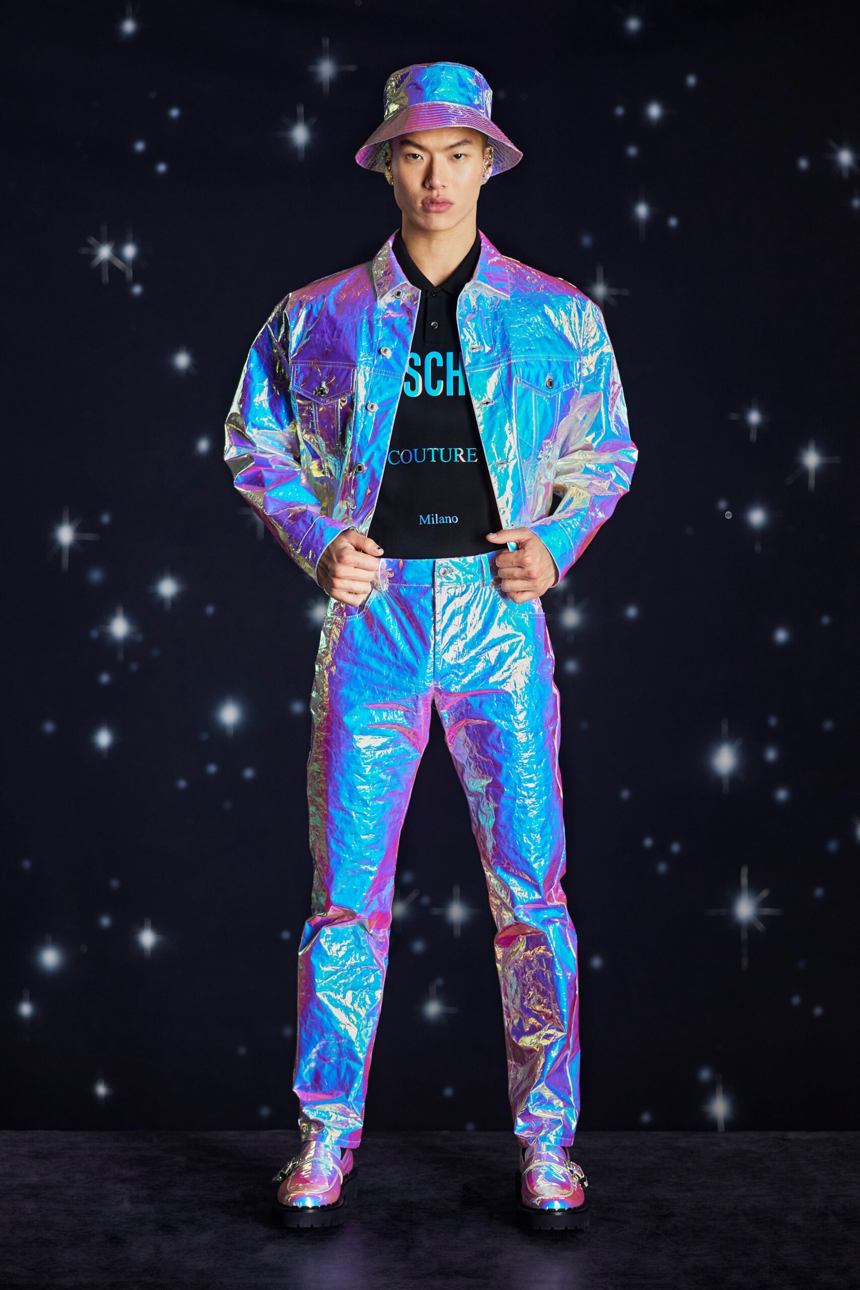 Moschino F/W 22 Look 47