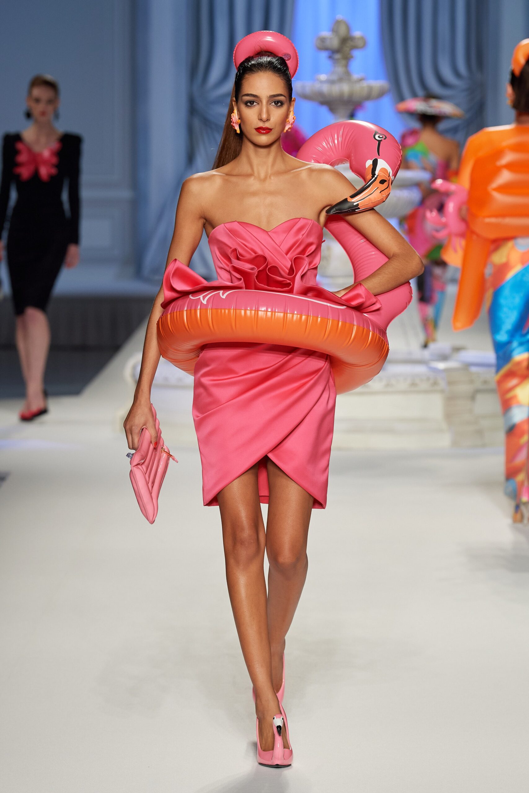 Moschino S/S 23 Look 47