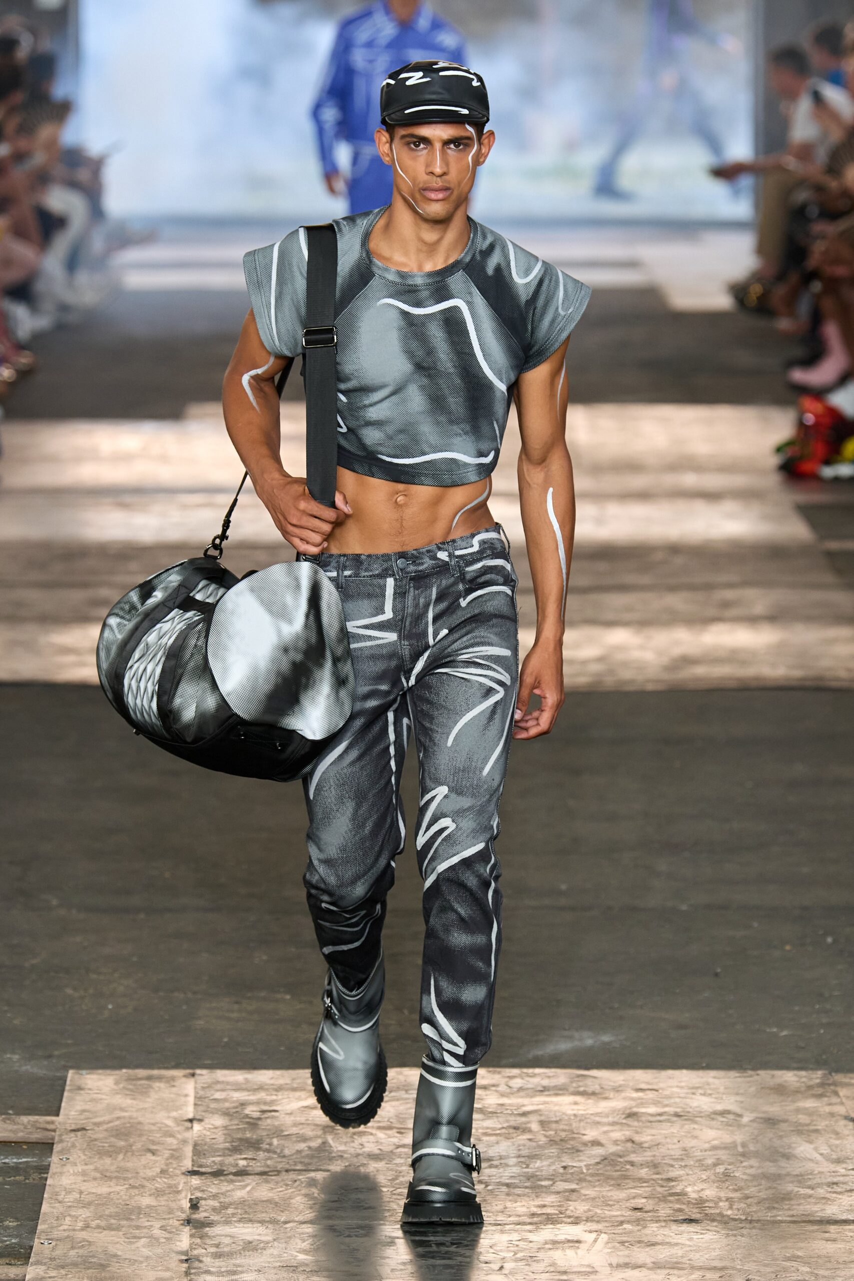 Moschino S/S 23 Menswear Look 49