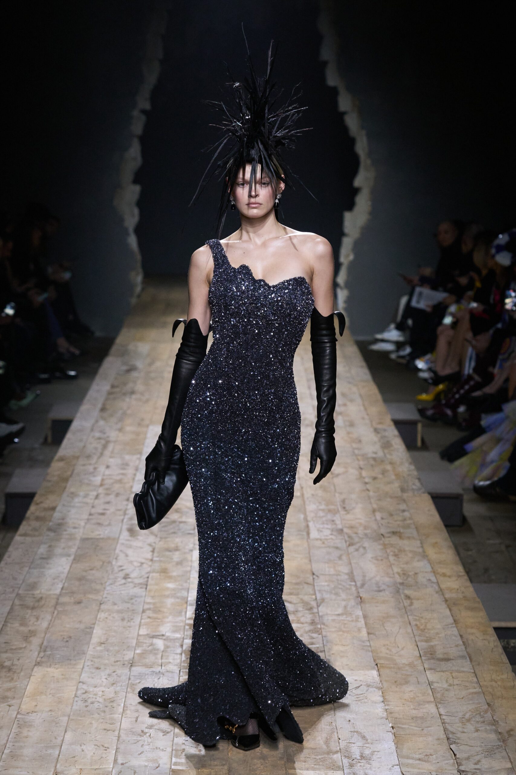 Moschino F/W 23 Look 50