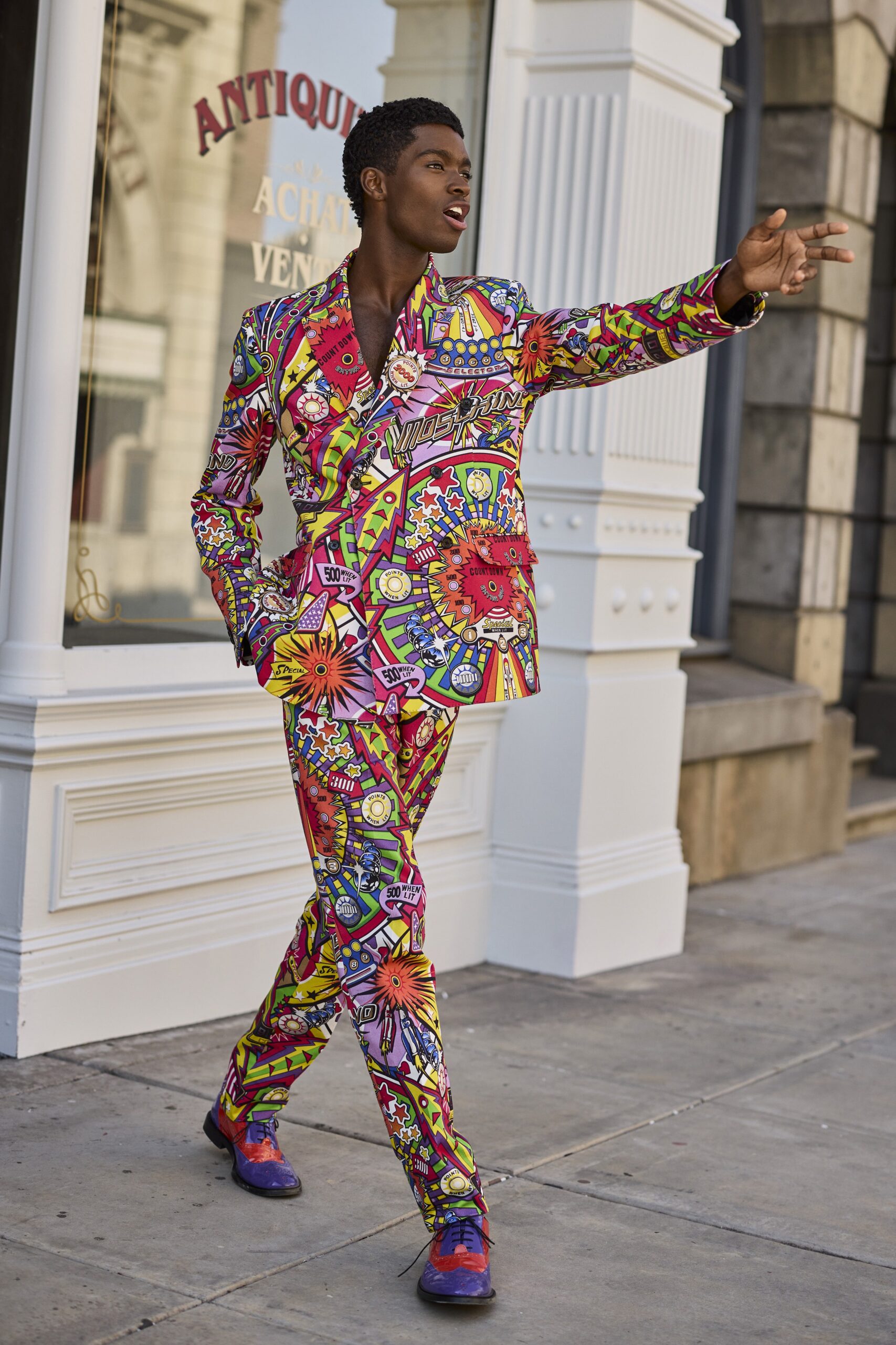 Moschino Resort 22 Look 51