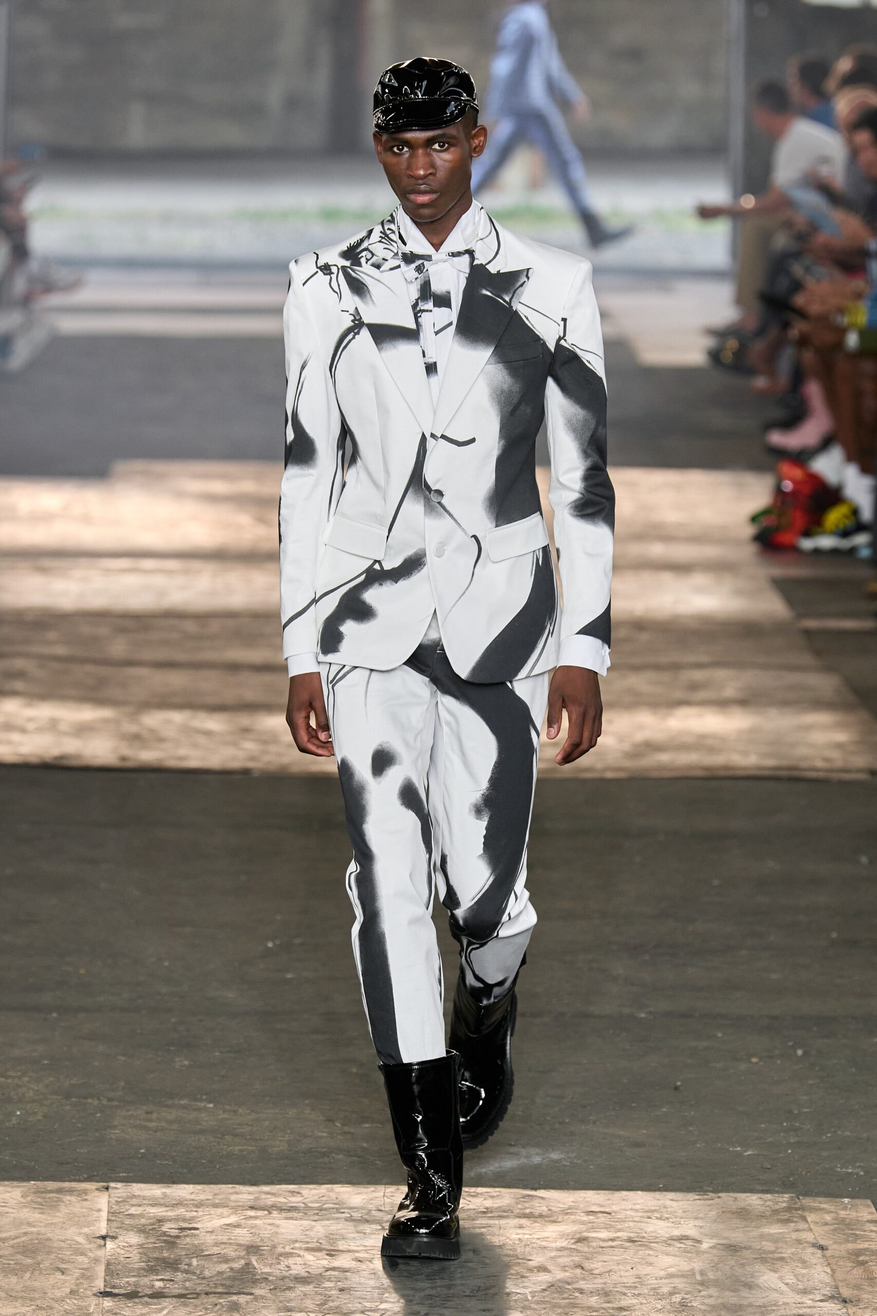 Moschino S/S 23 Menswear Look 51