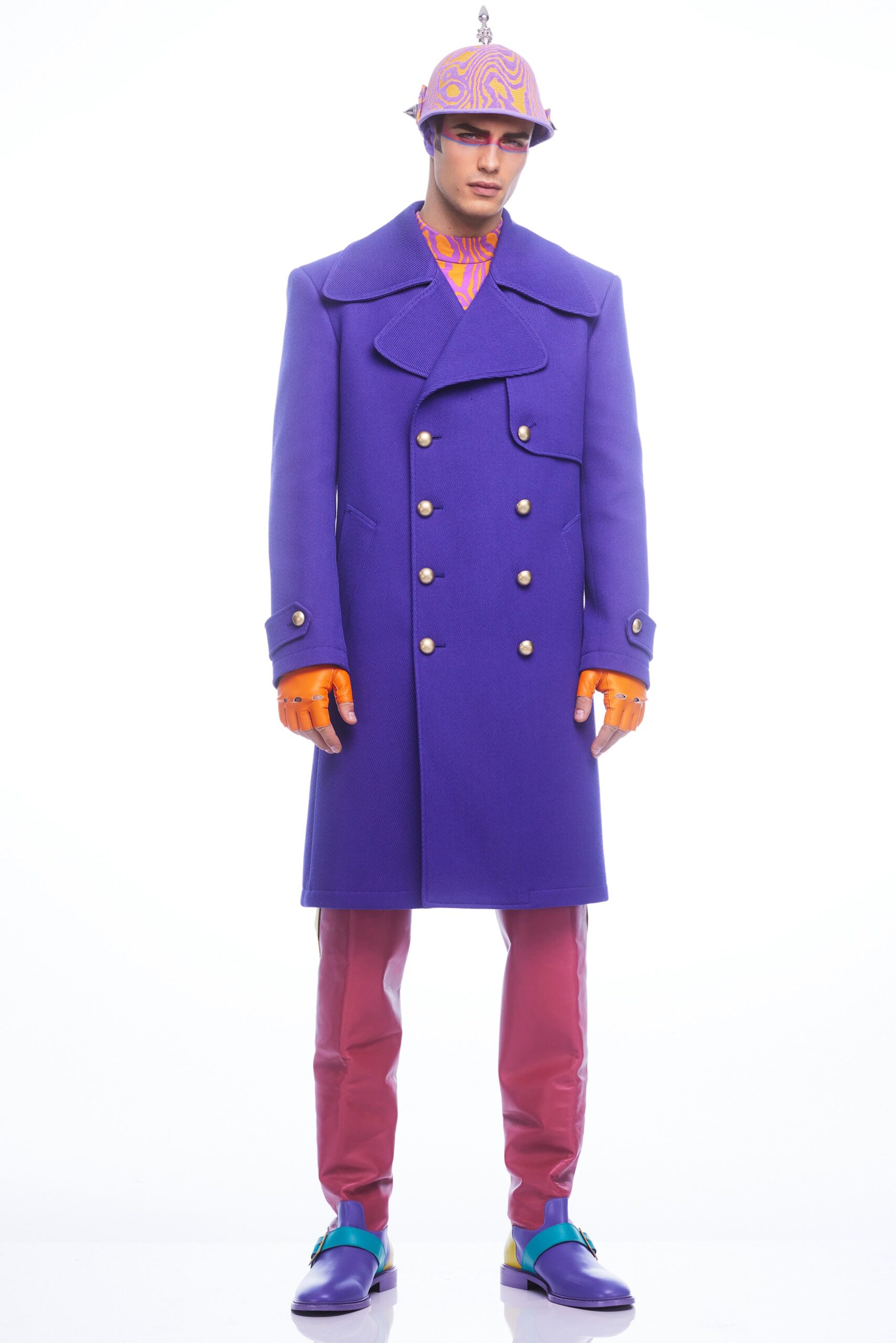 Moschino F/W 22 Look 54