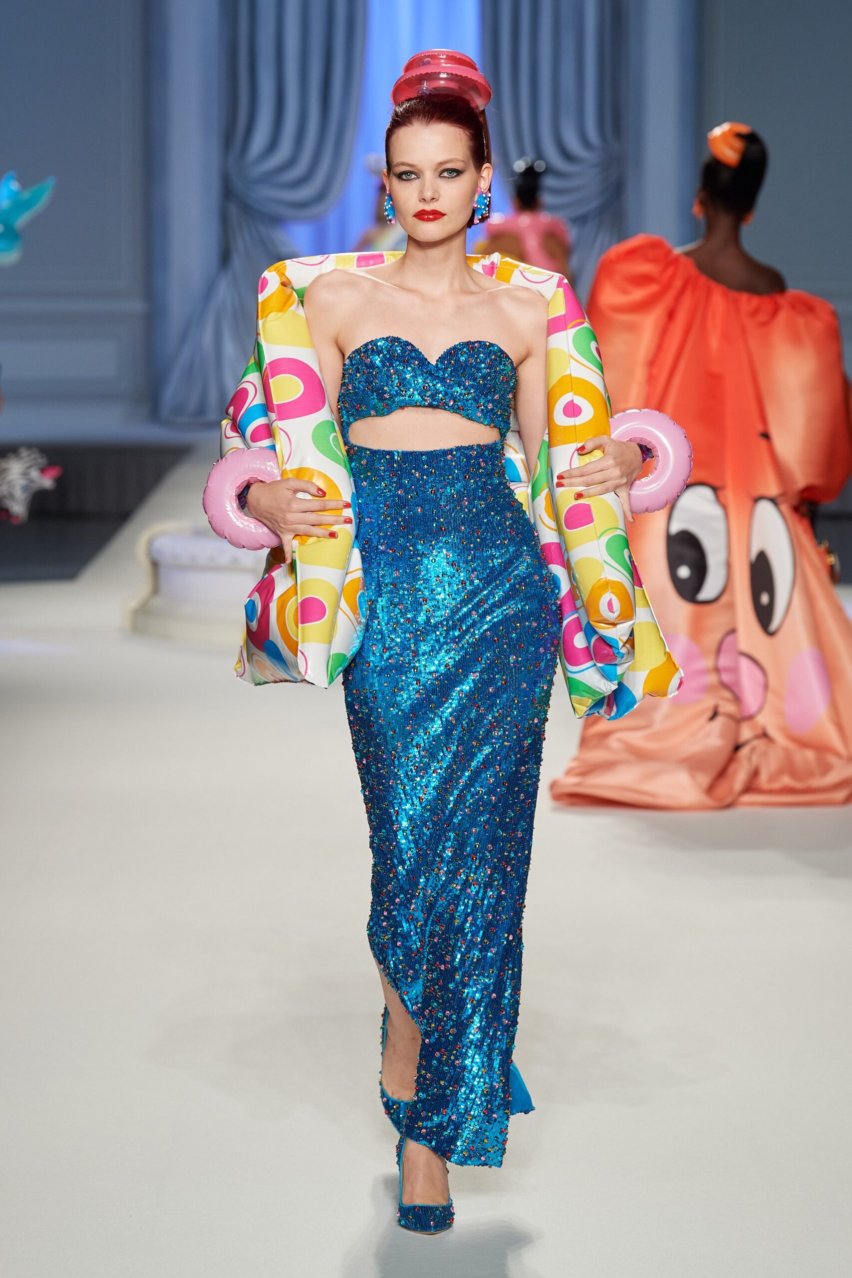 Moschino S/S 23 Look 54