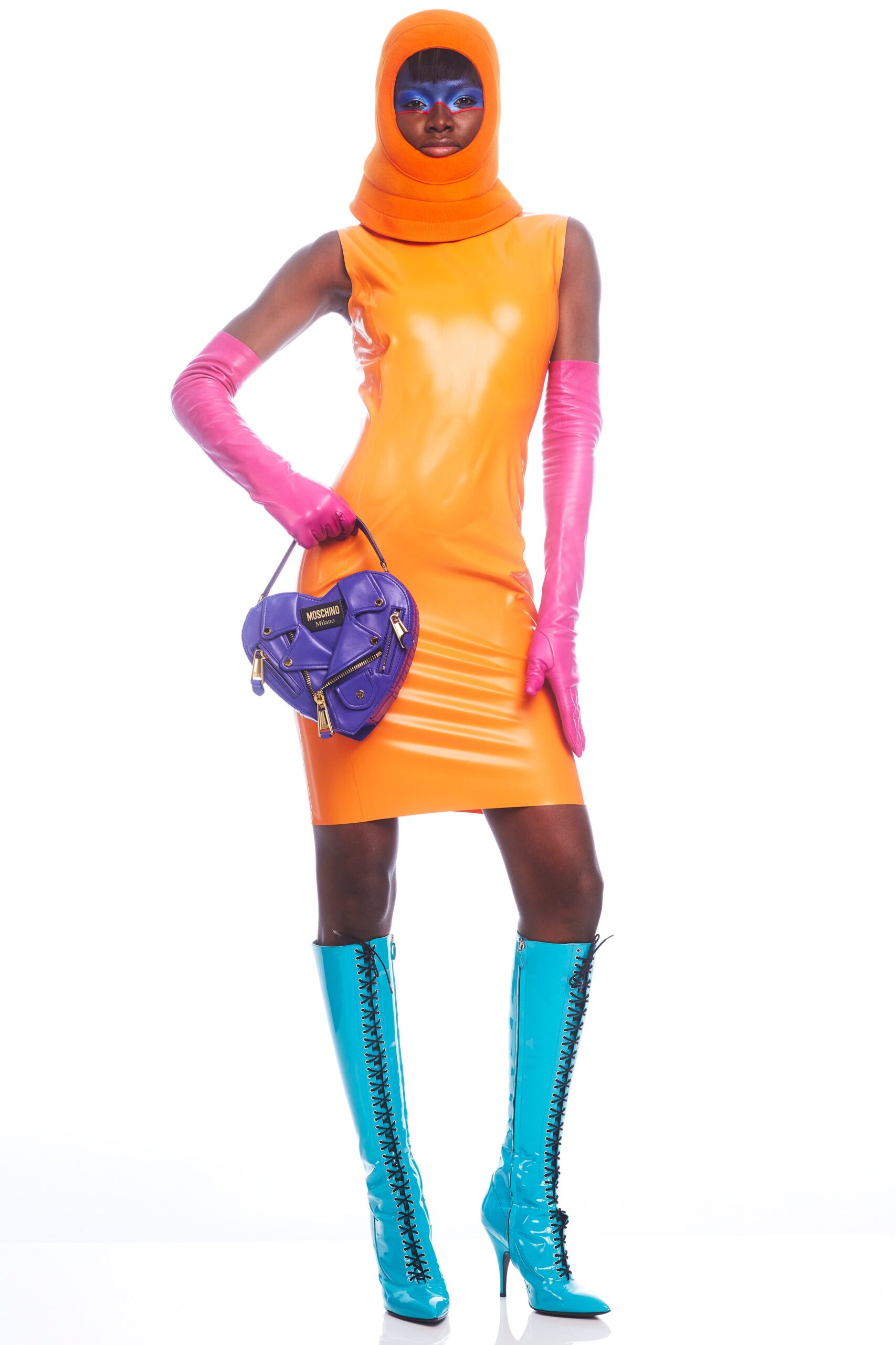 Moschino F/W 22 Look 55