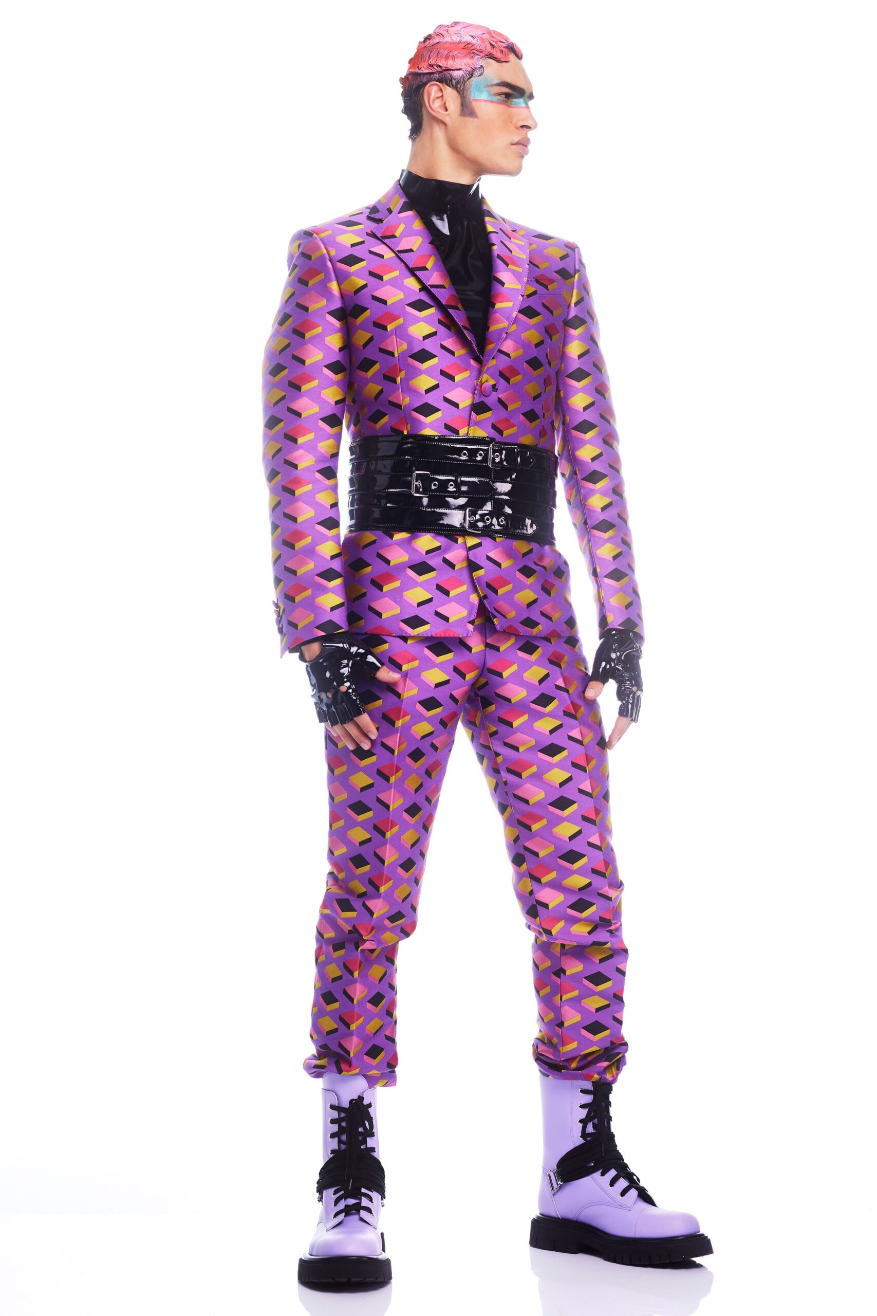 Moschino F/W 22 Look 60