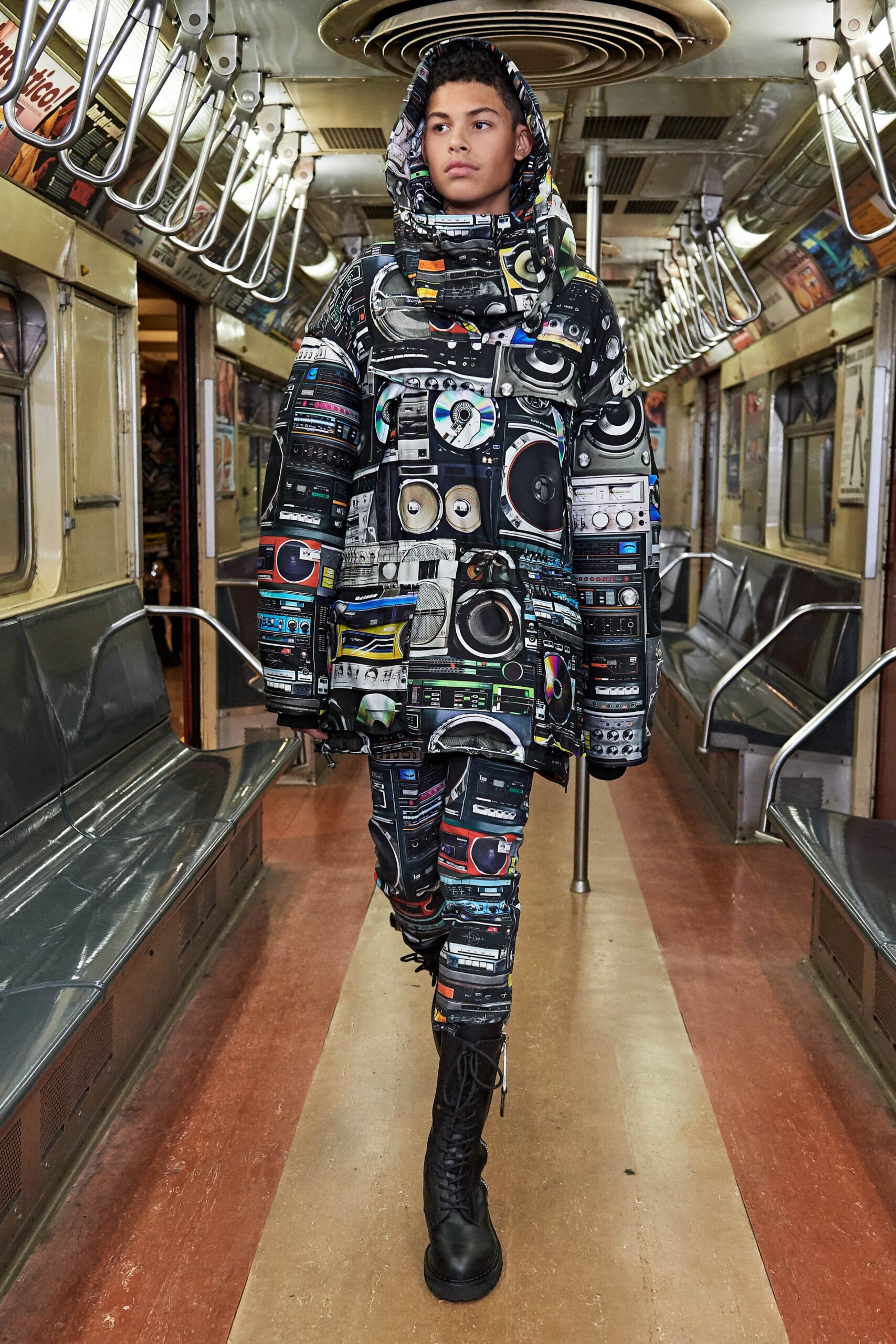 Moschino F/W 20 Menswear Look 70