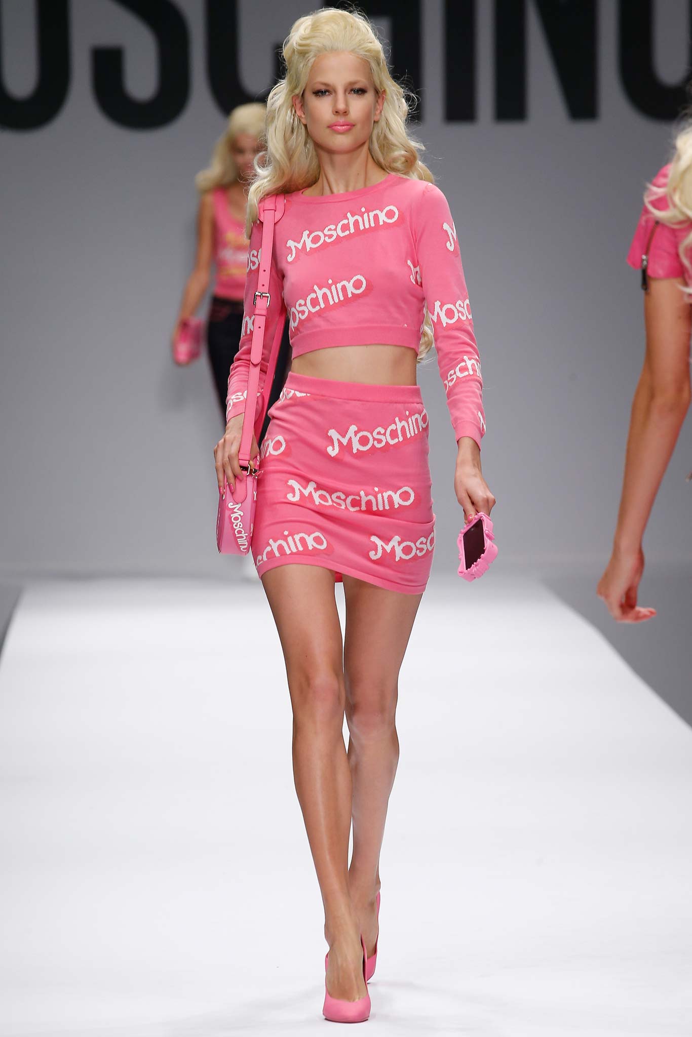 Moschino S/S 15 Look 2