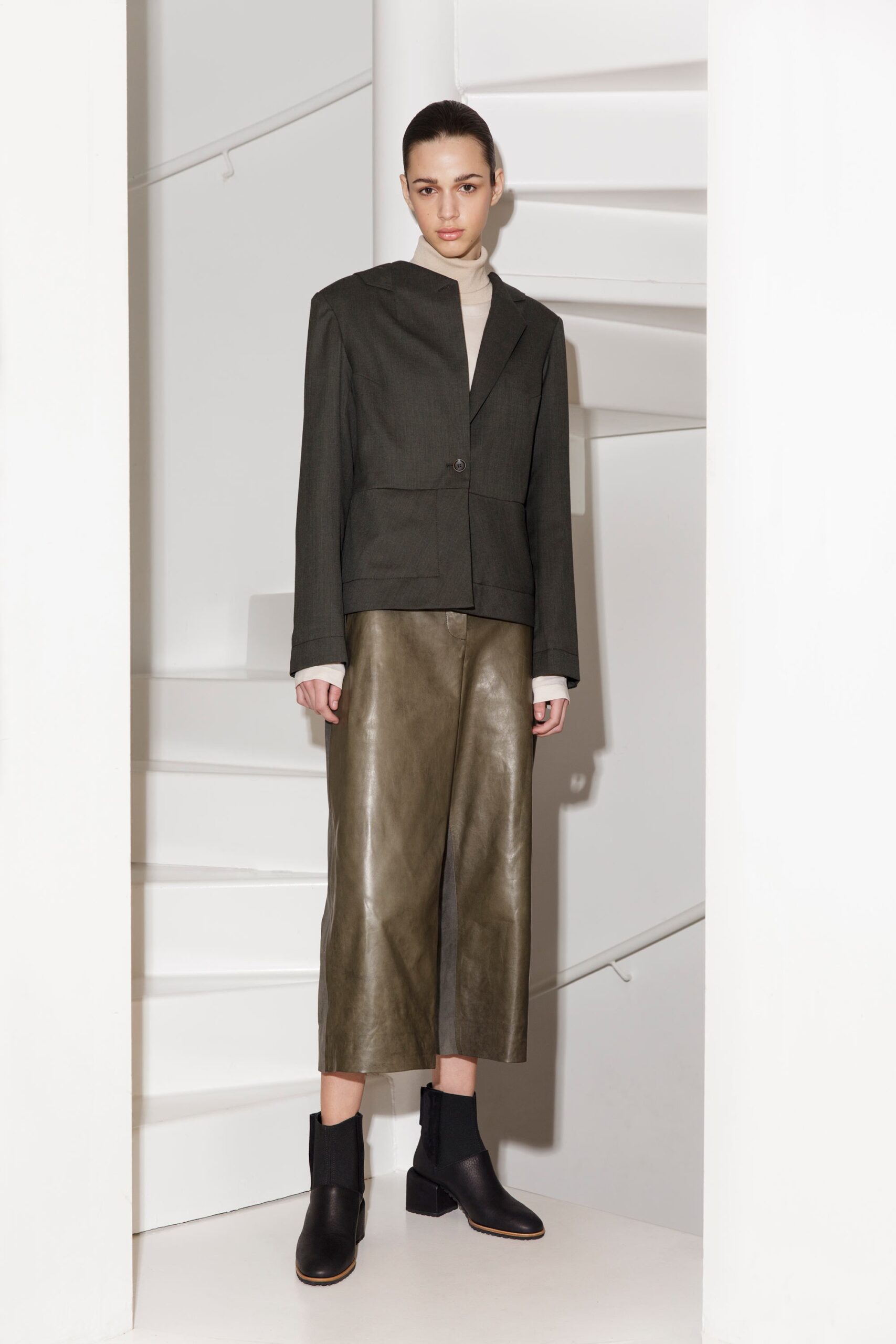 Nehera F/W 18 Look 1