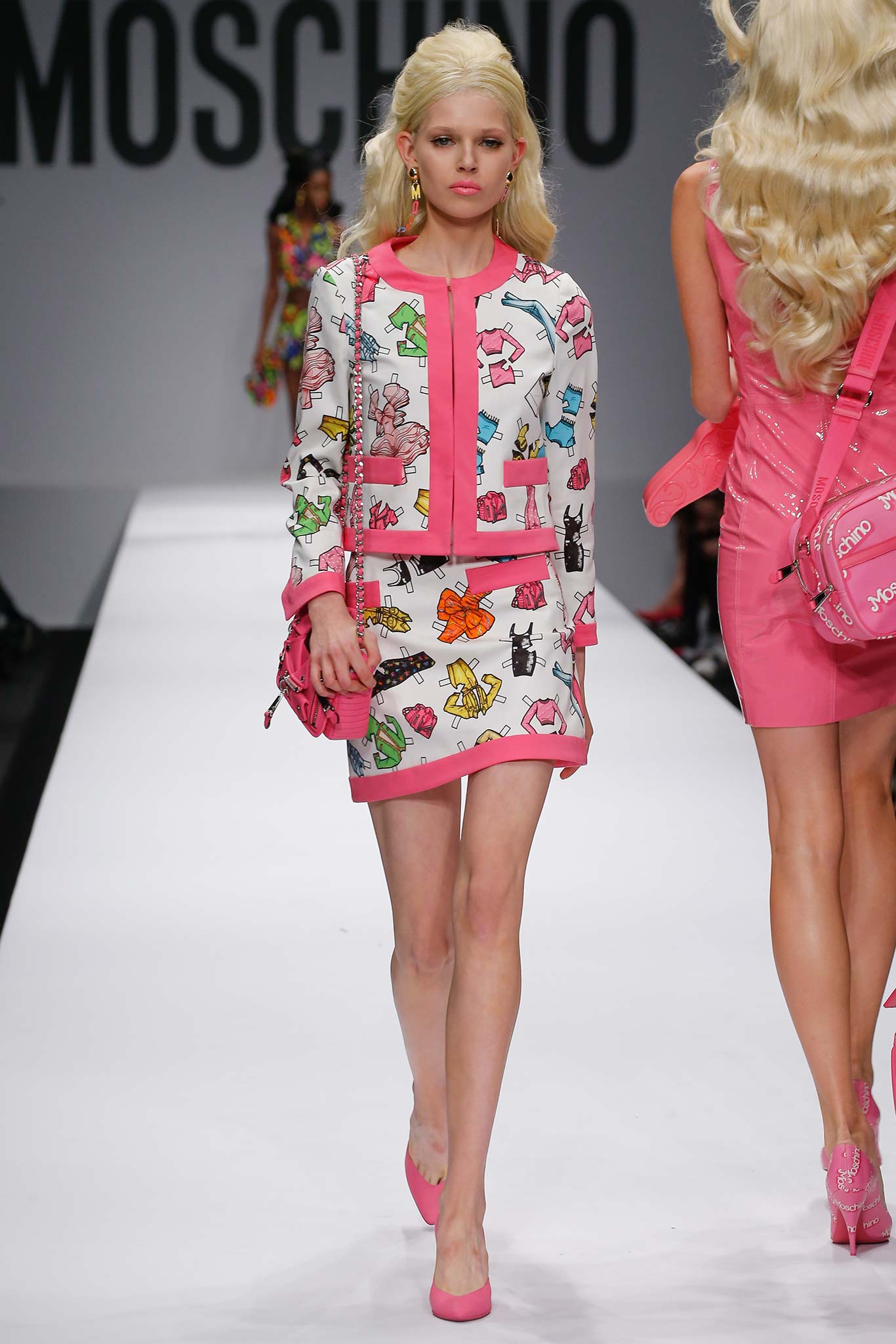 Moschino S/S 15 Look 11