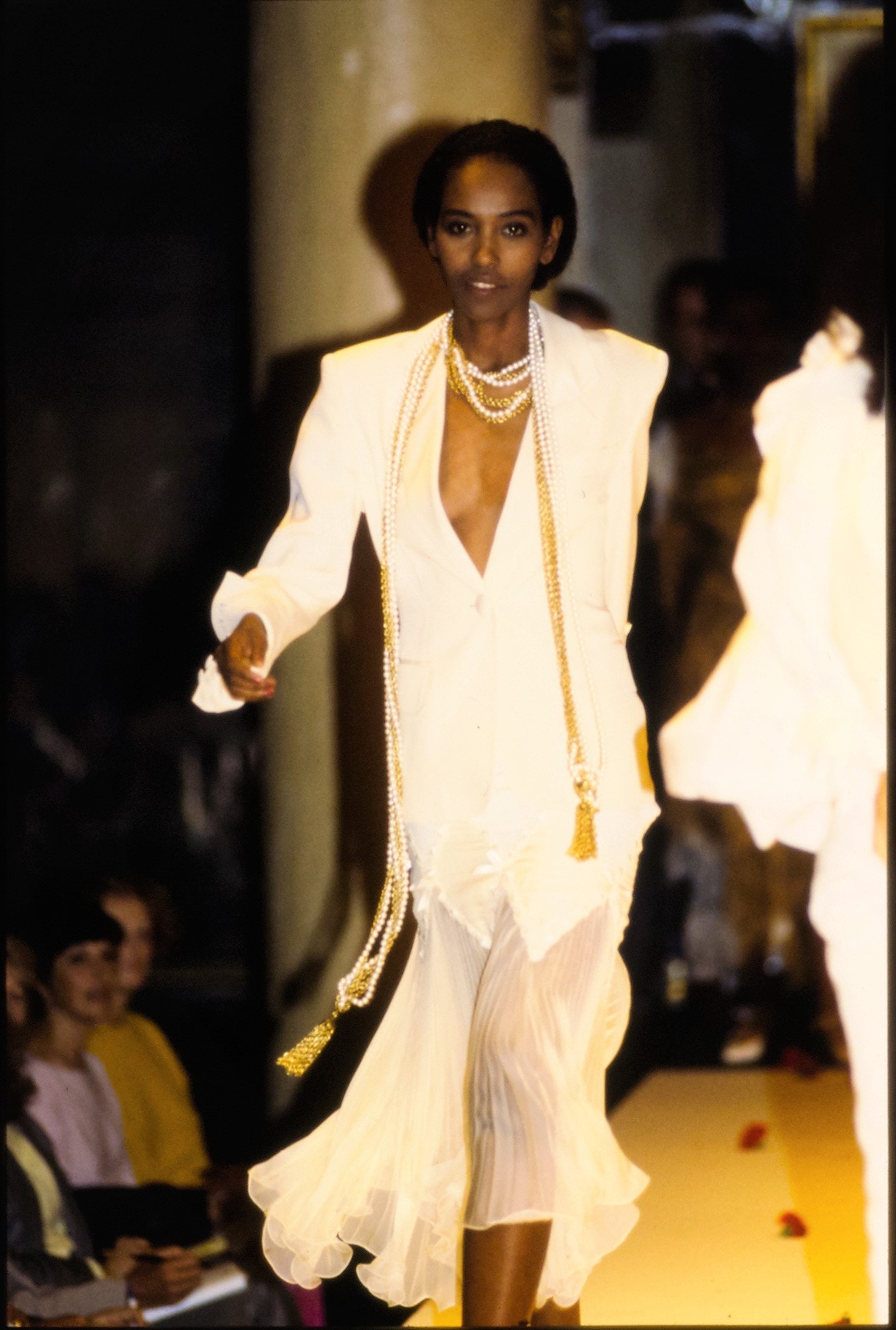 Moschino S/S 91 Look 15