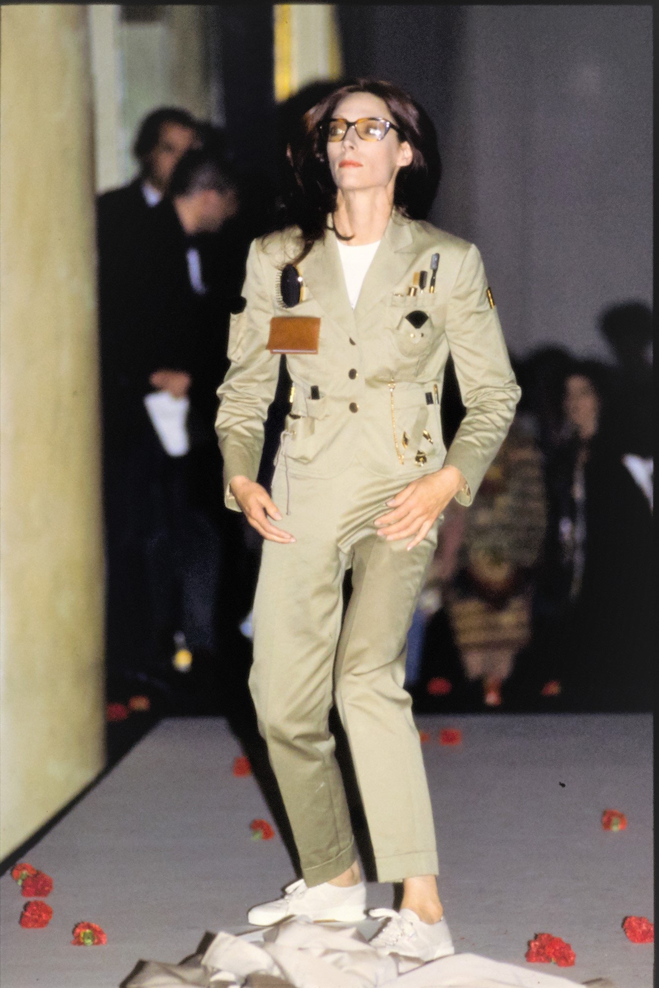 Moschino S/S 91 Look 18