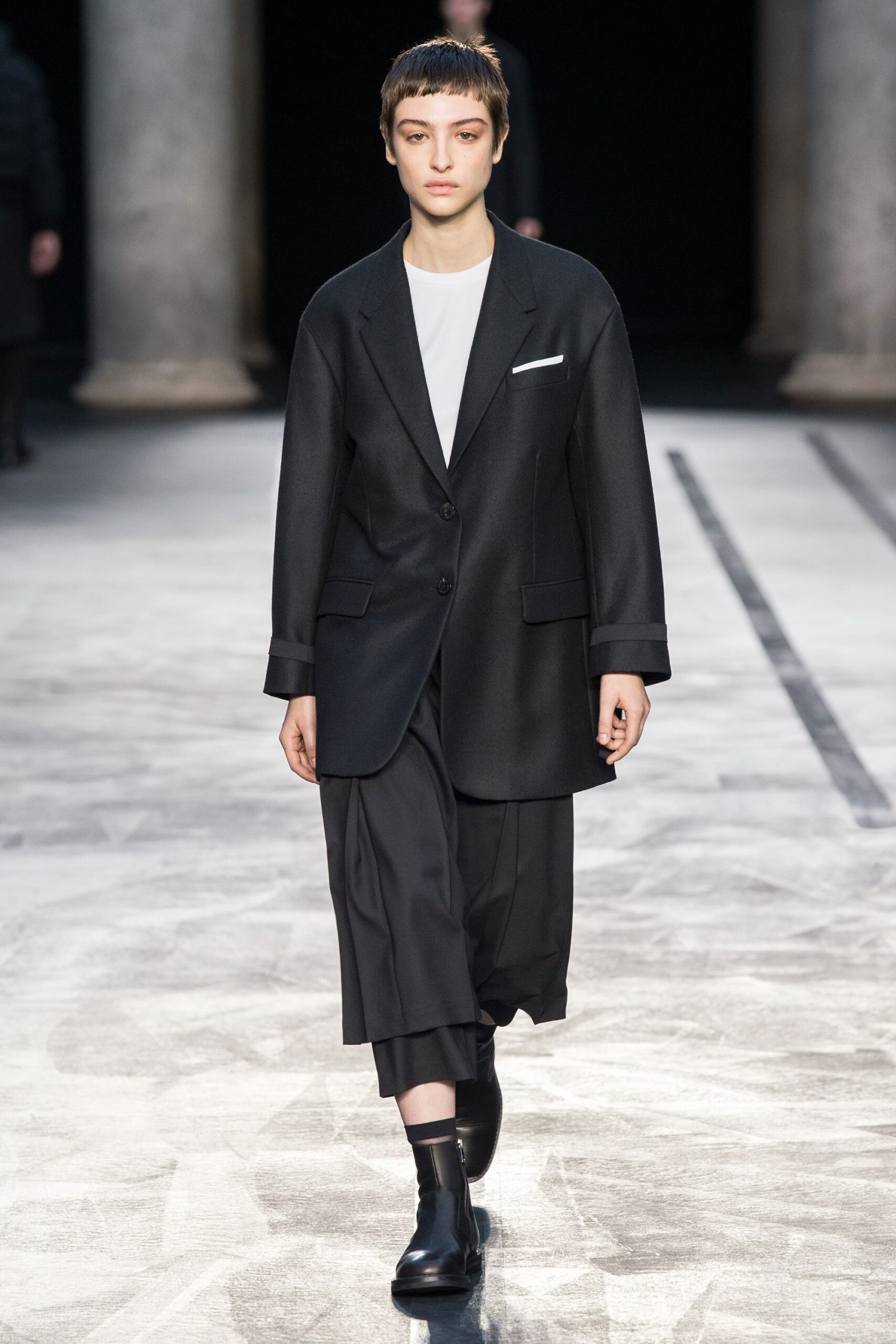 Neil Barrett F/W 17 Look 2