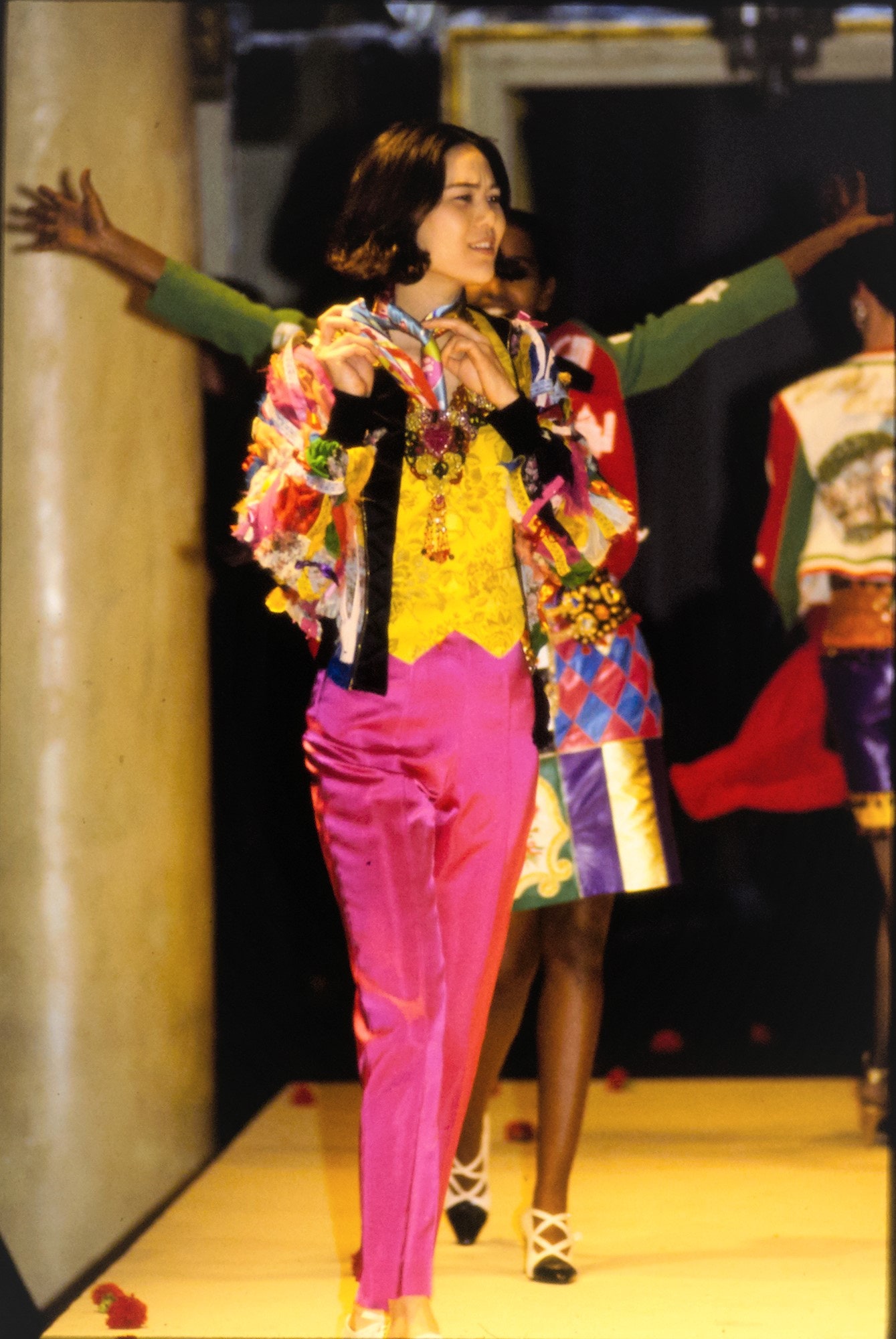 Moschino S/S 91 Look 30