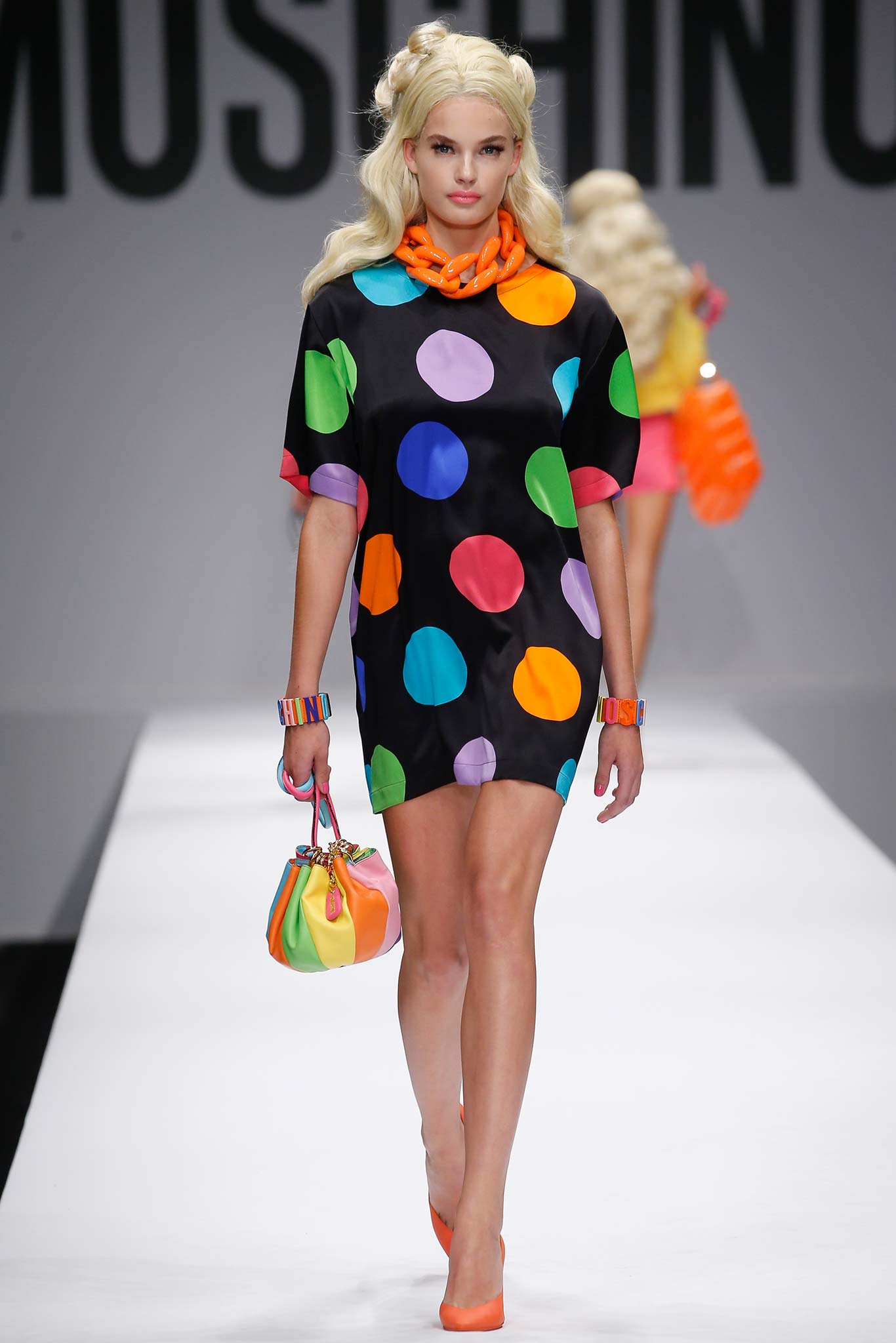 Moschino S/S 15 Look 30