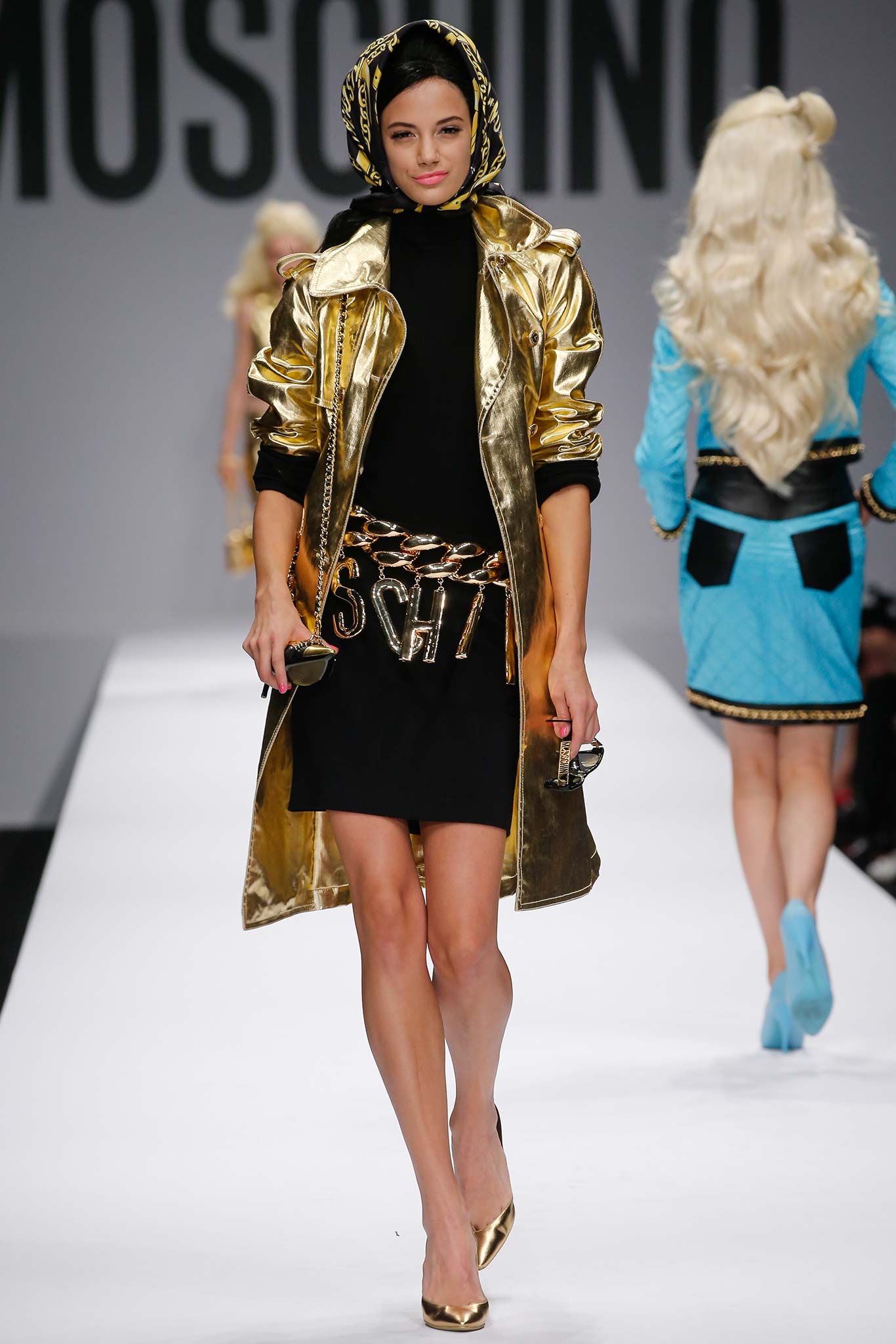 Moschino S/S 15 Look 37