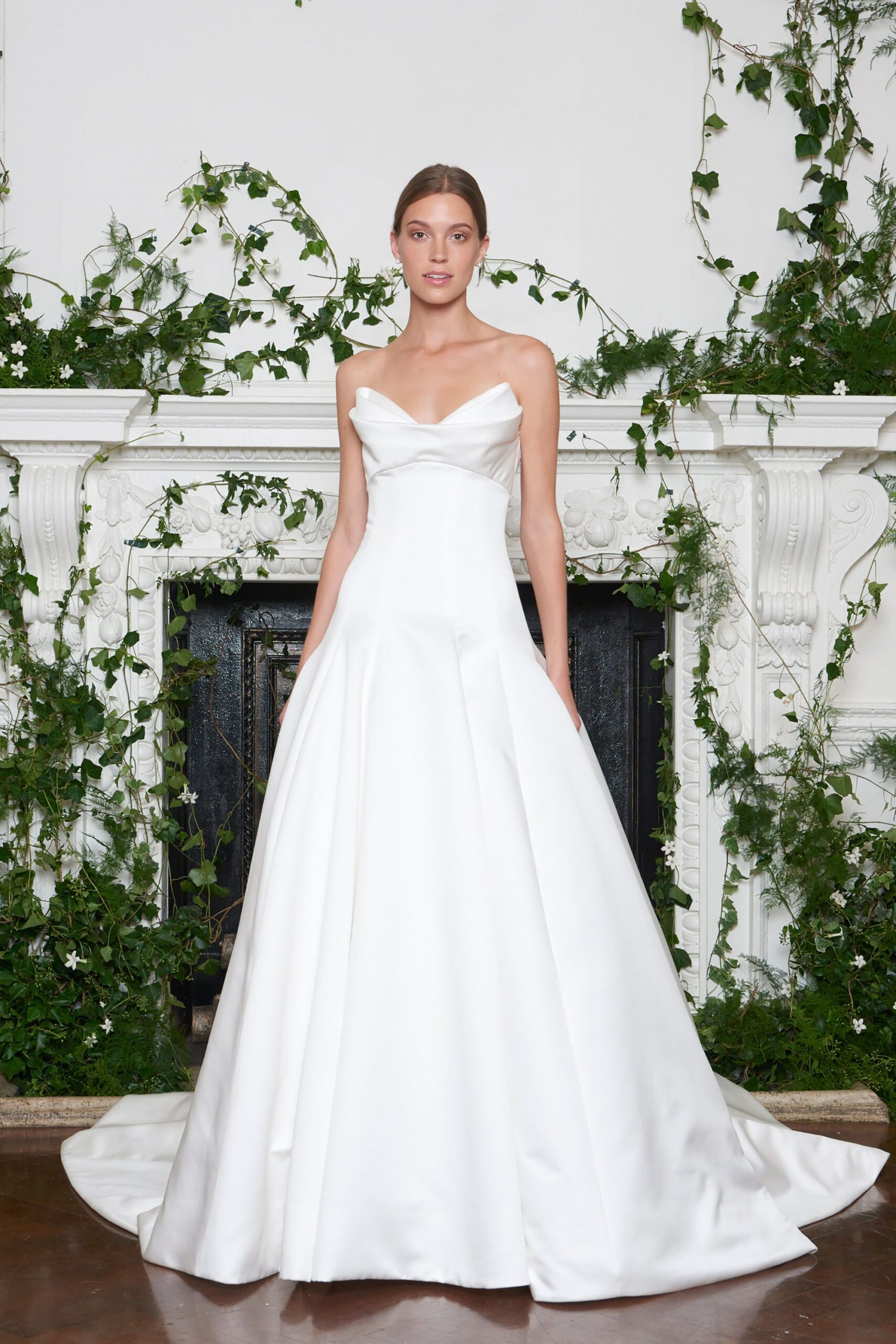 Monique Lhuillier F/W 18 Bridal Look 4
