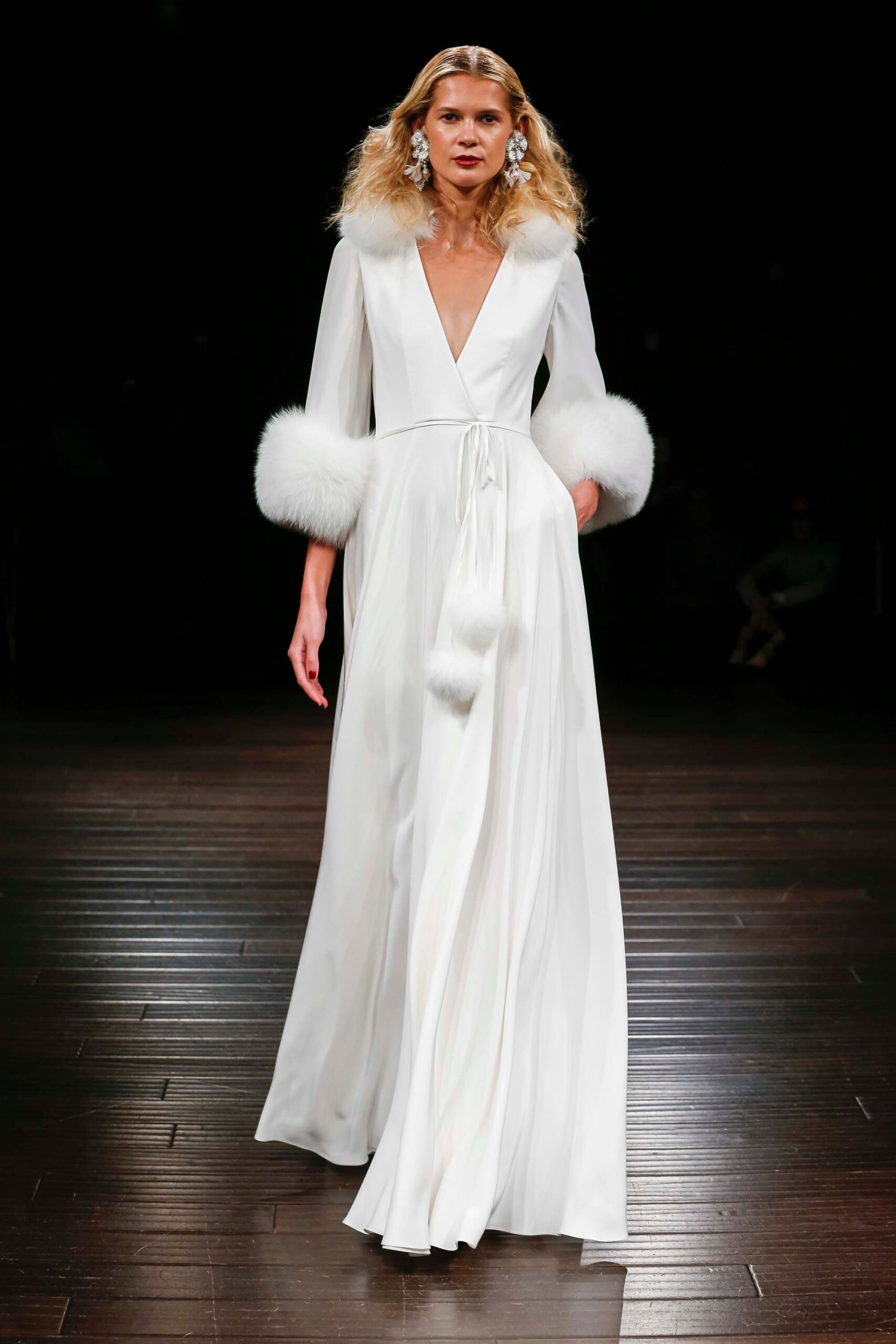 Naeem Khan F/W 17 Bridal Look 4